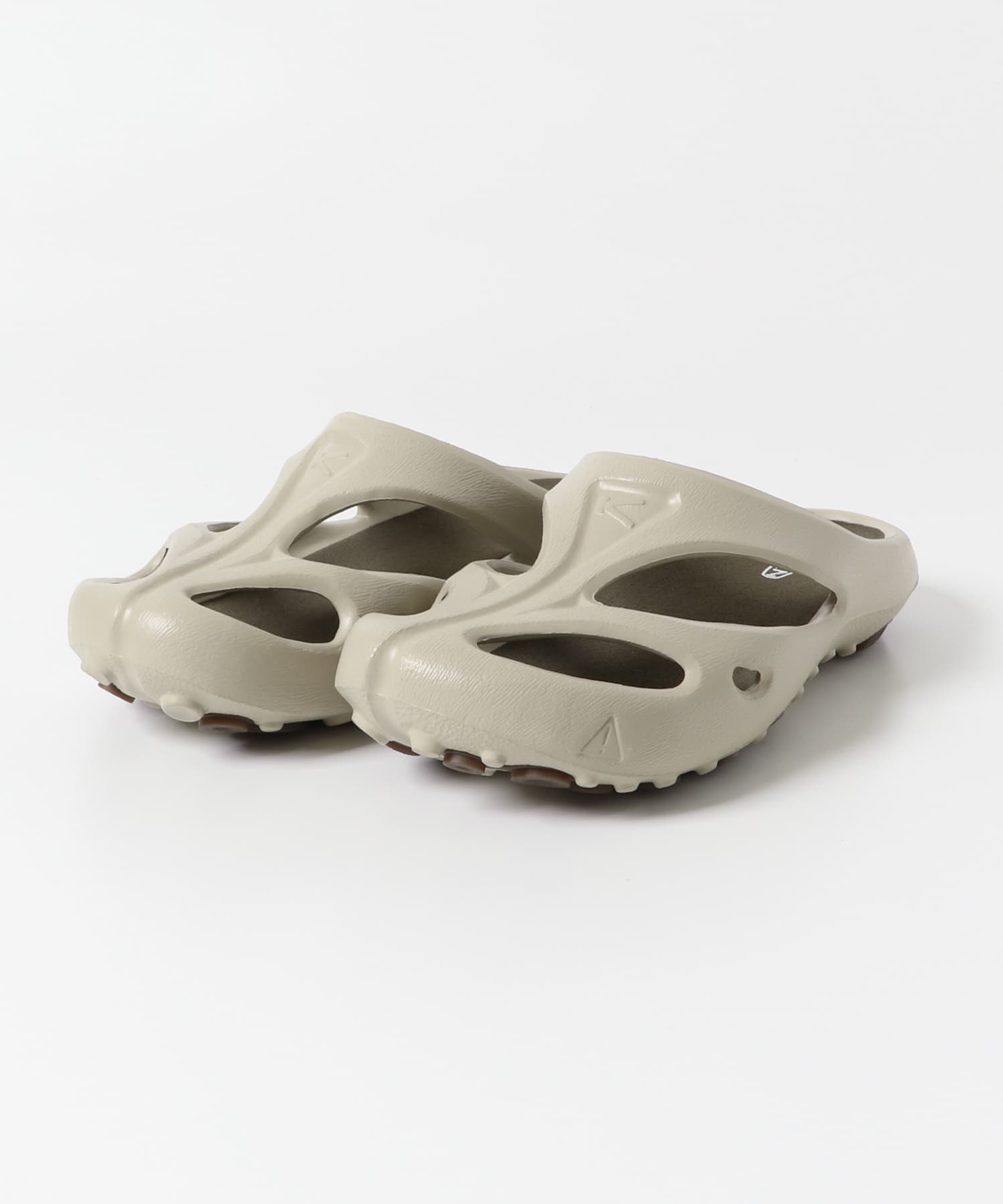KEEN　SHANTI PLAZATAUPE 8
