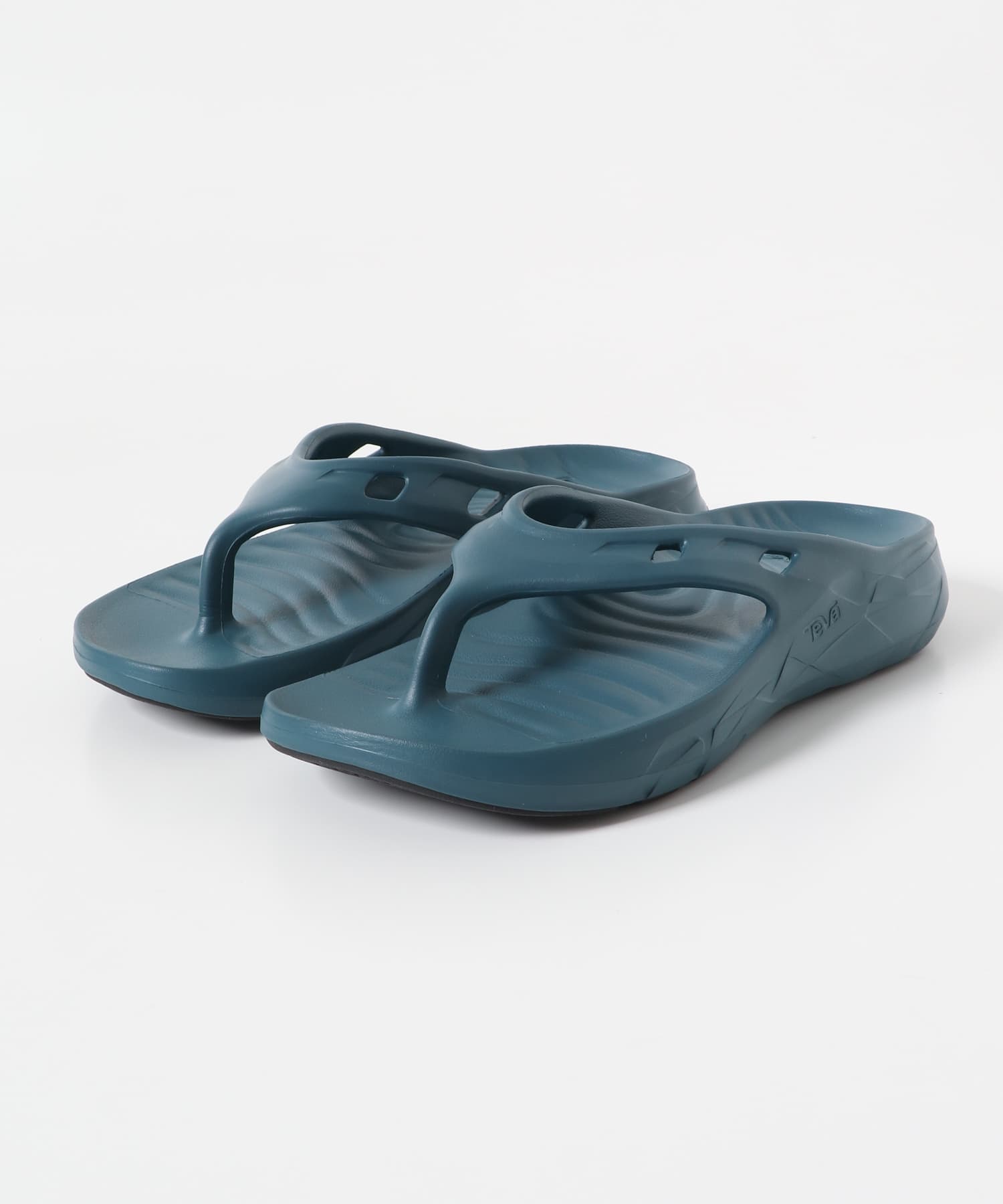 Teva　APRETRAIL FLIP BLUE CORAL 26
