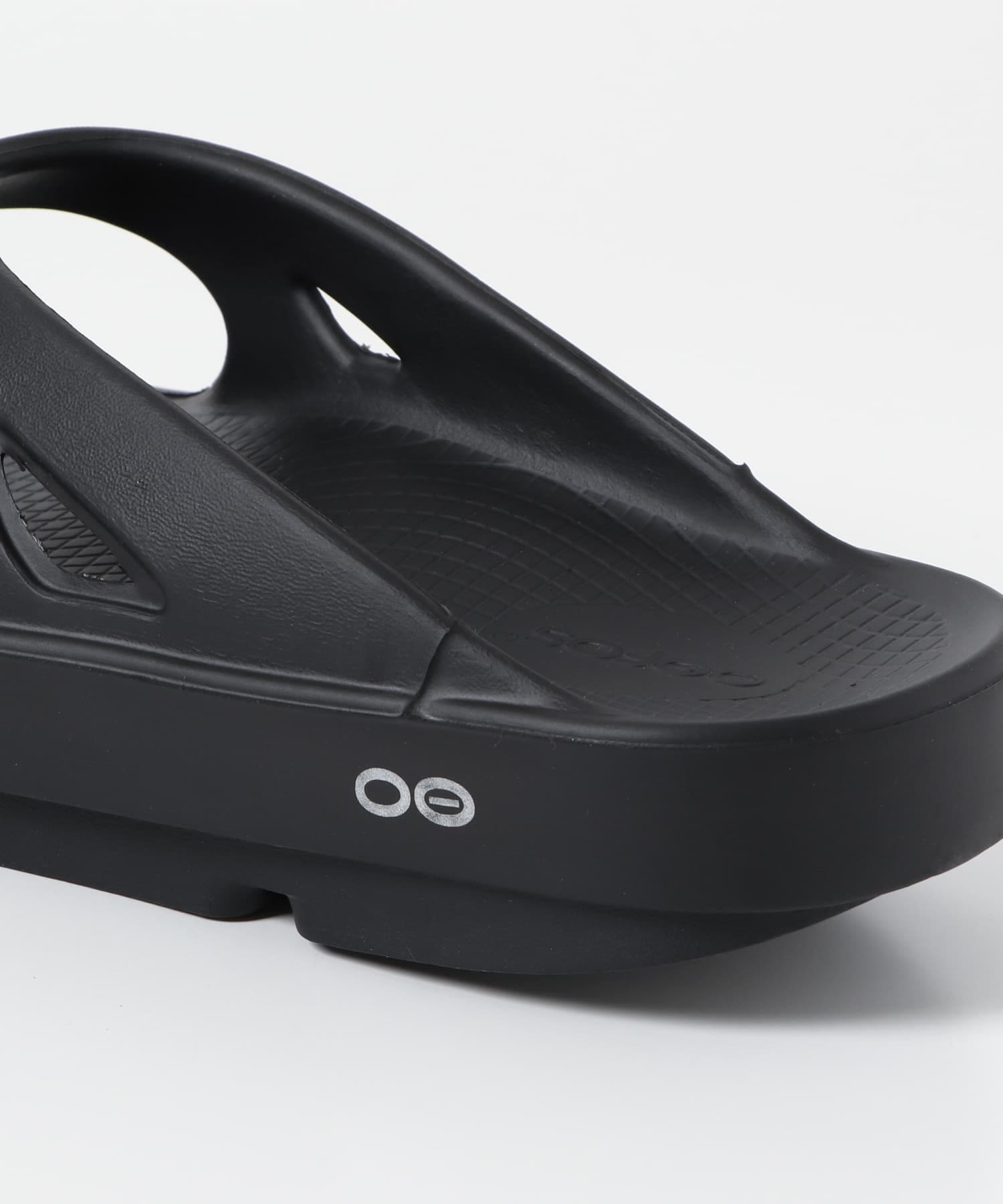 OOFOS　OOriginal Black 26