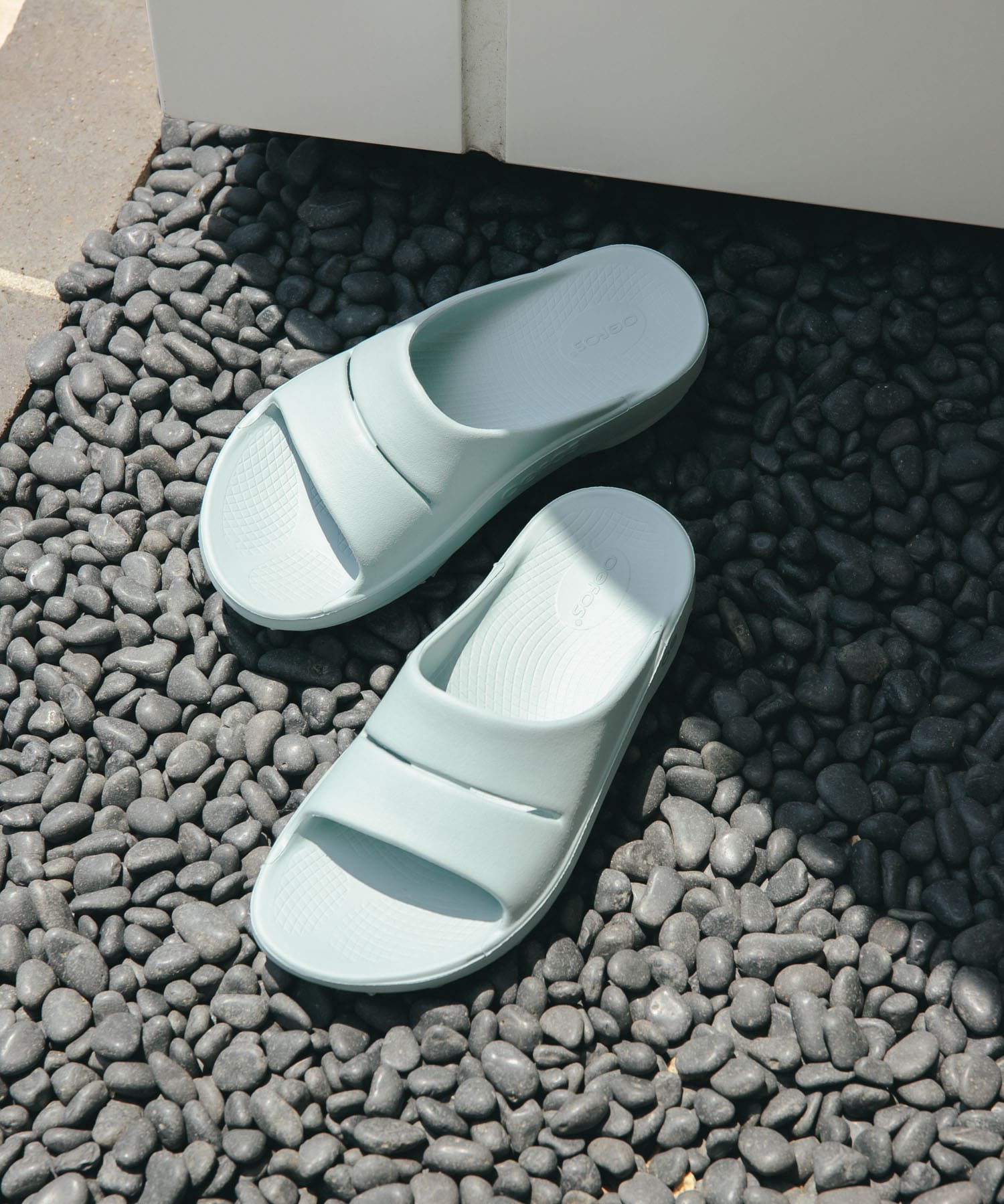 OOFOS　OOahh Mist 26