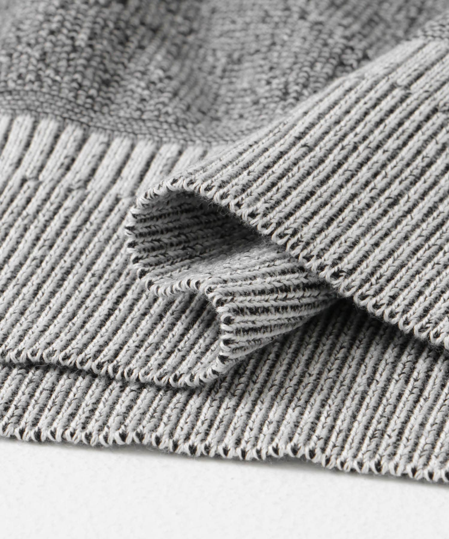 YASHIKI Fumon Henley Knit(1 BLACK): トップス｜URBAN RESEARCH公式