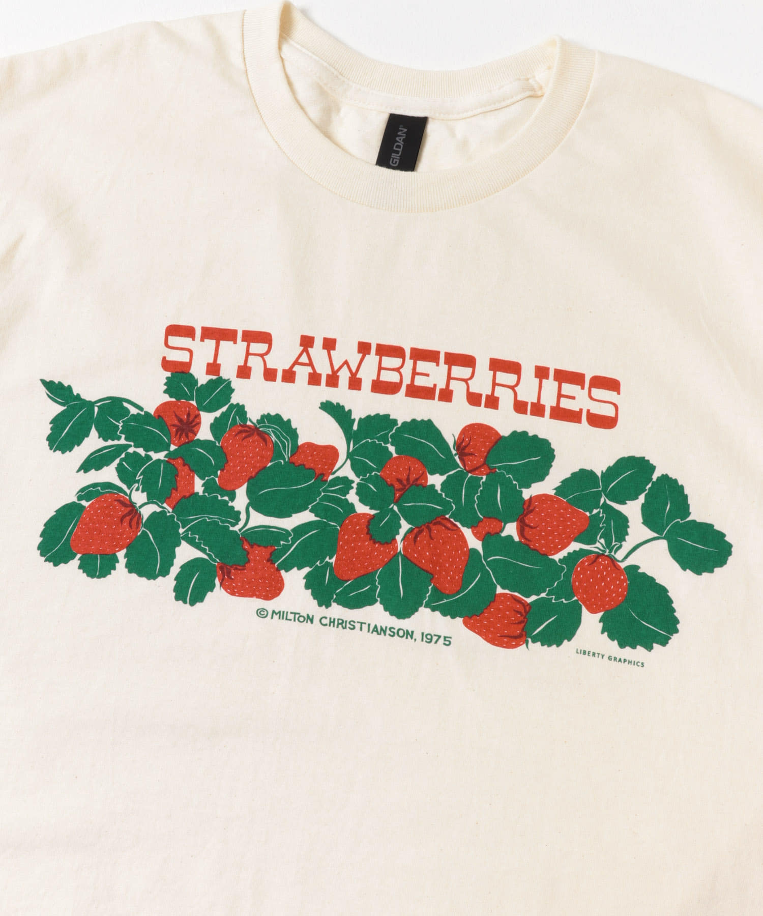 LIBERTY GRAPHICS　Strawberries NATURAL L