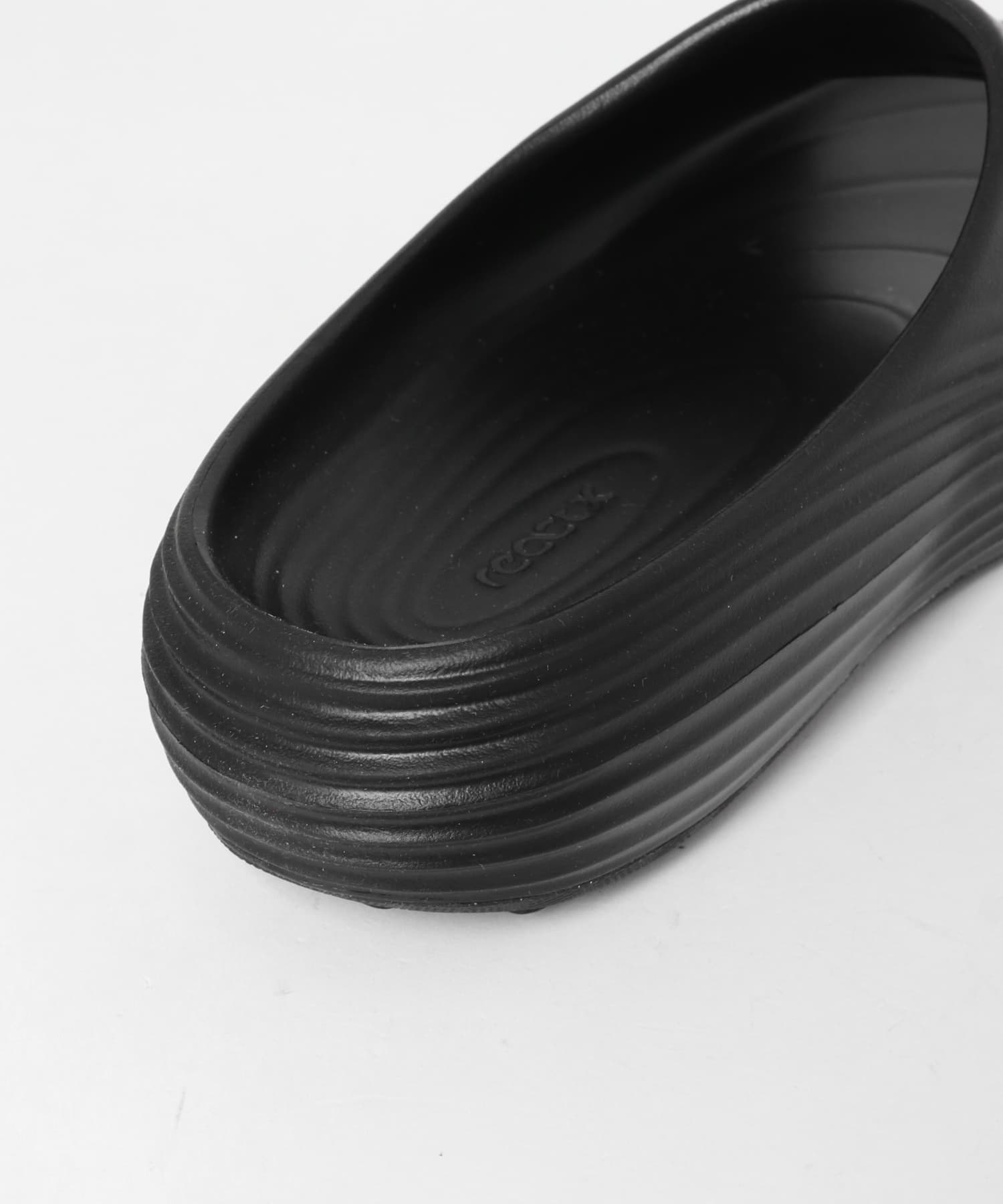 NIKE　REACTX REJUVEN8 SLIDE BLACK 26