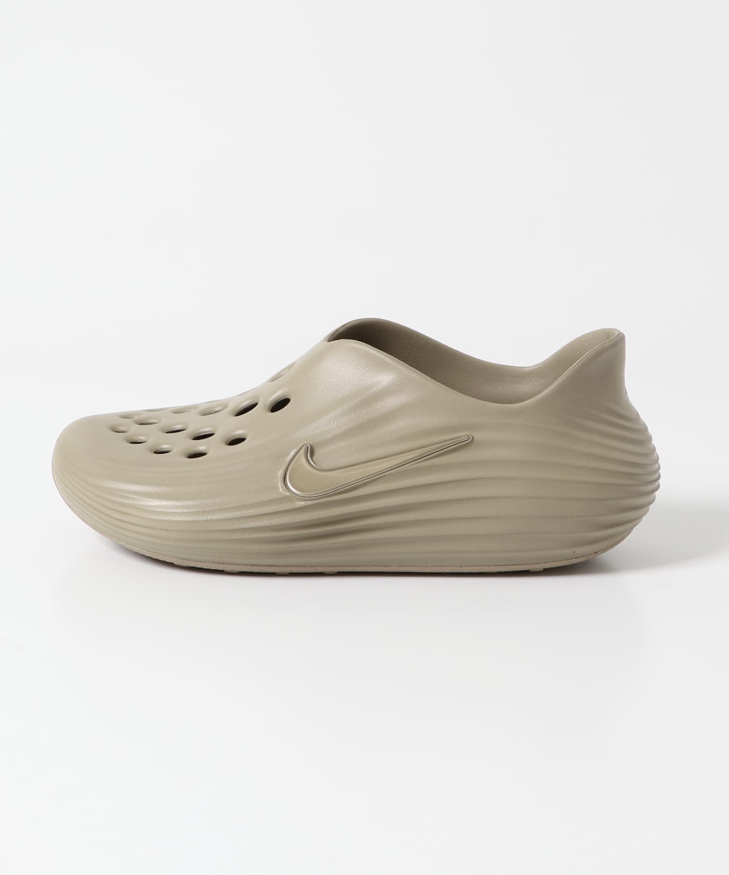 NIKE　リアクトX リジュビネイト