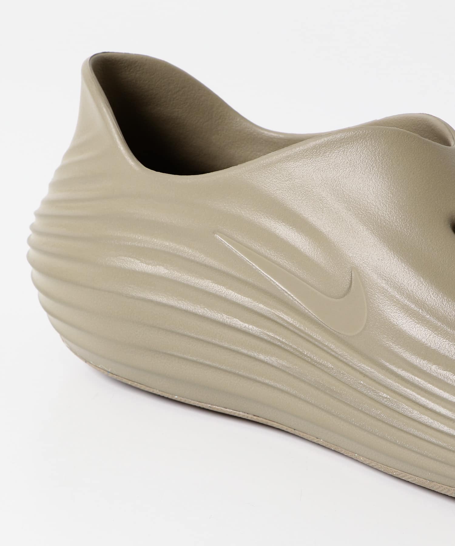 NIKE　リアクトX リジュビネイト KHAKI 26
