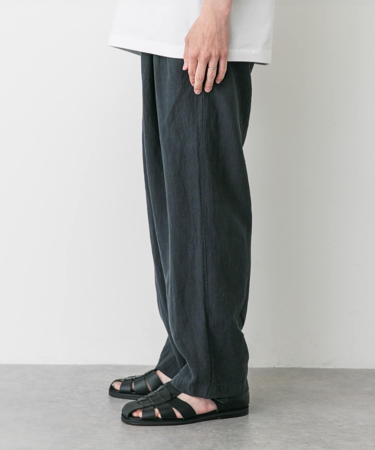 STILL BY HAND リネン2タックワイドテーパードパンツ(44 GREIGE