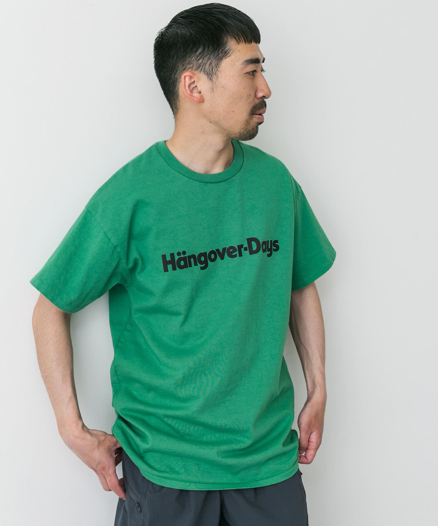 GREEN