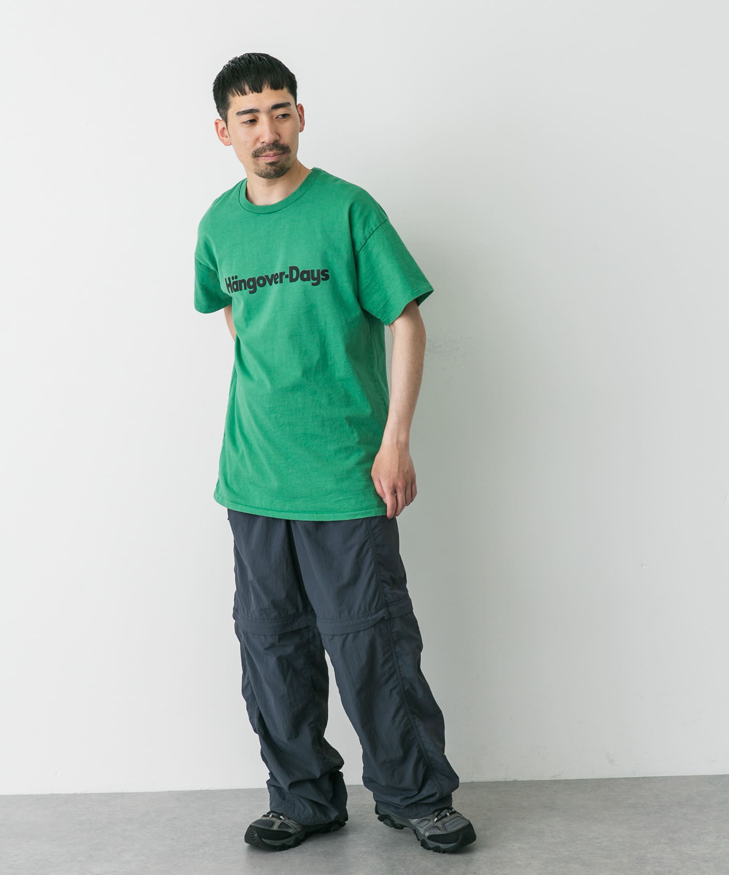 GREEN