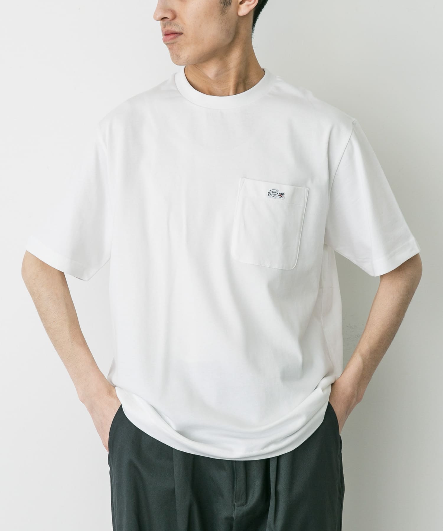 LACOSTE　アウトラインクロックポケットTシャツ