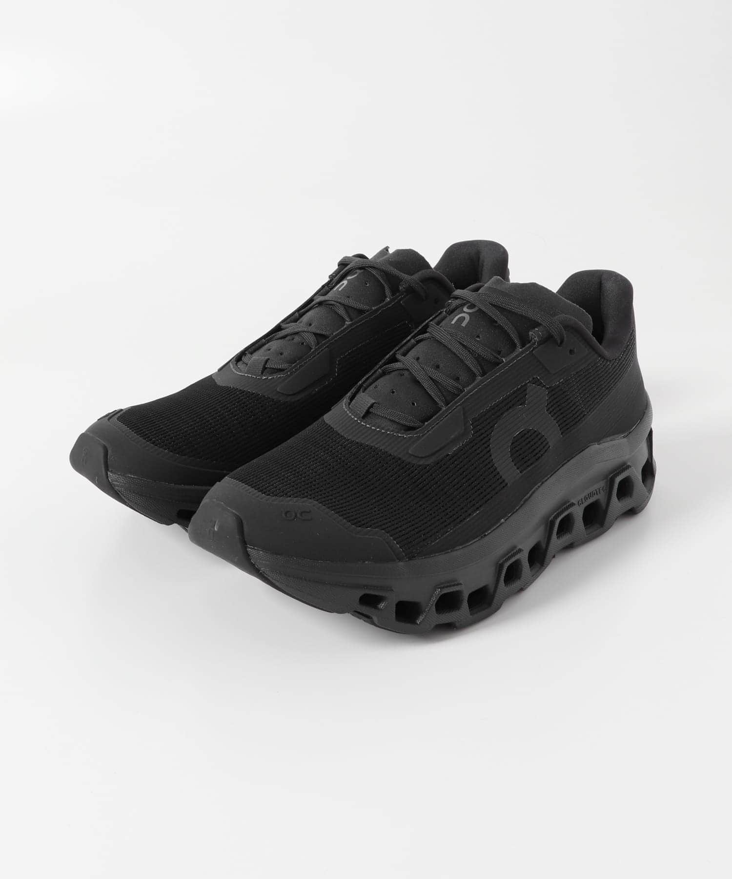 On　Cloudmonster Void