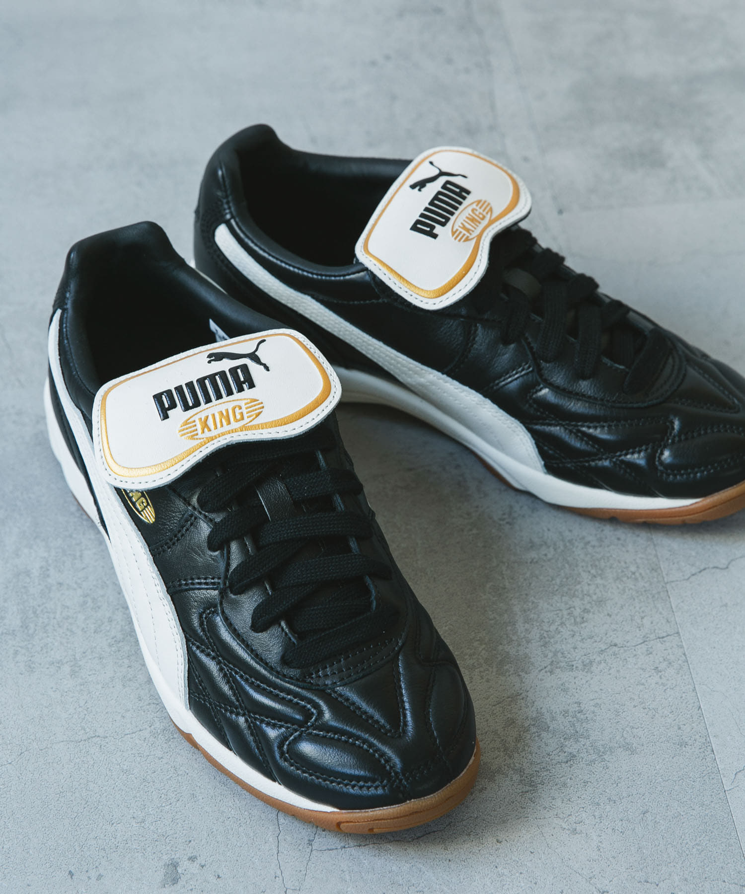 PUMA　KING INDOOR BLK/WHT 26