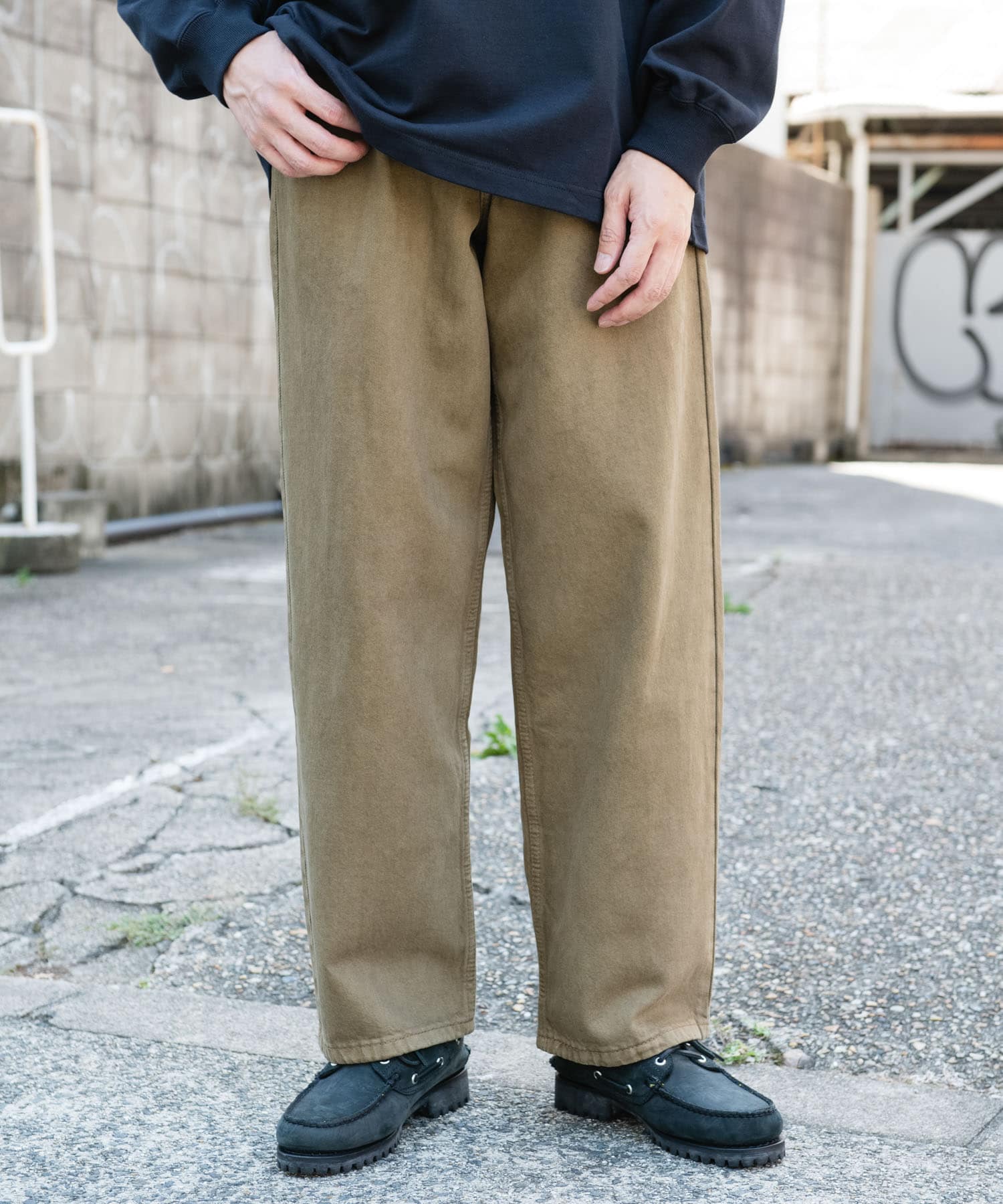 身長：172cm サイズ：30