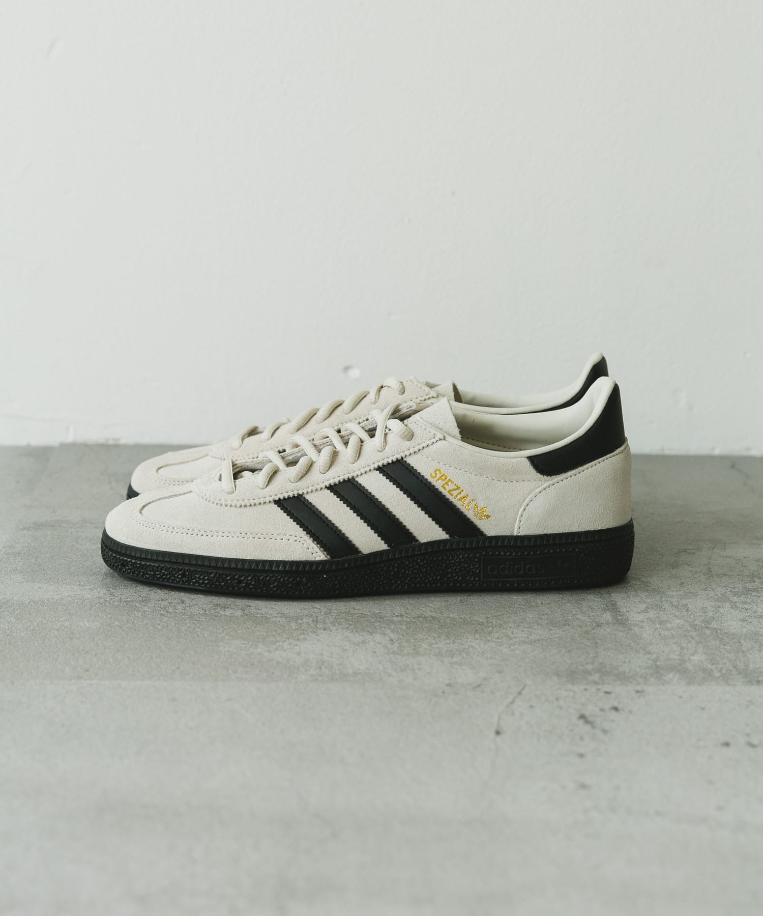 adidas　HANDBALL SPEZIAL