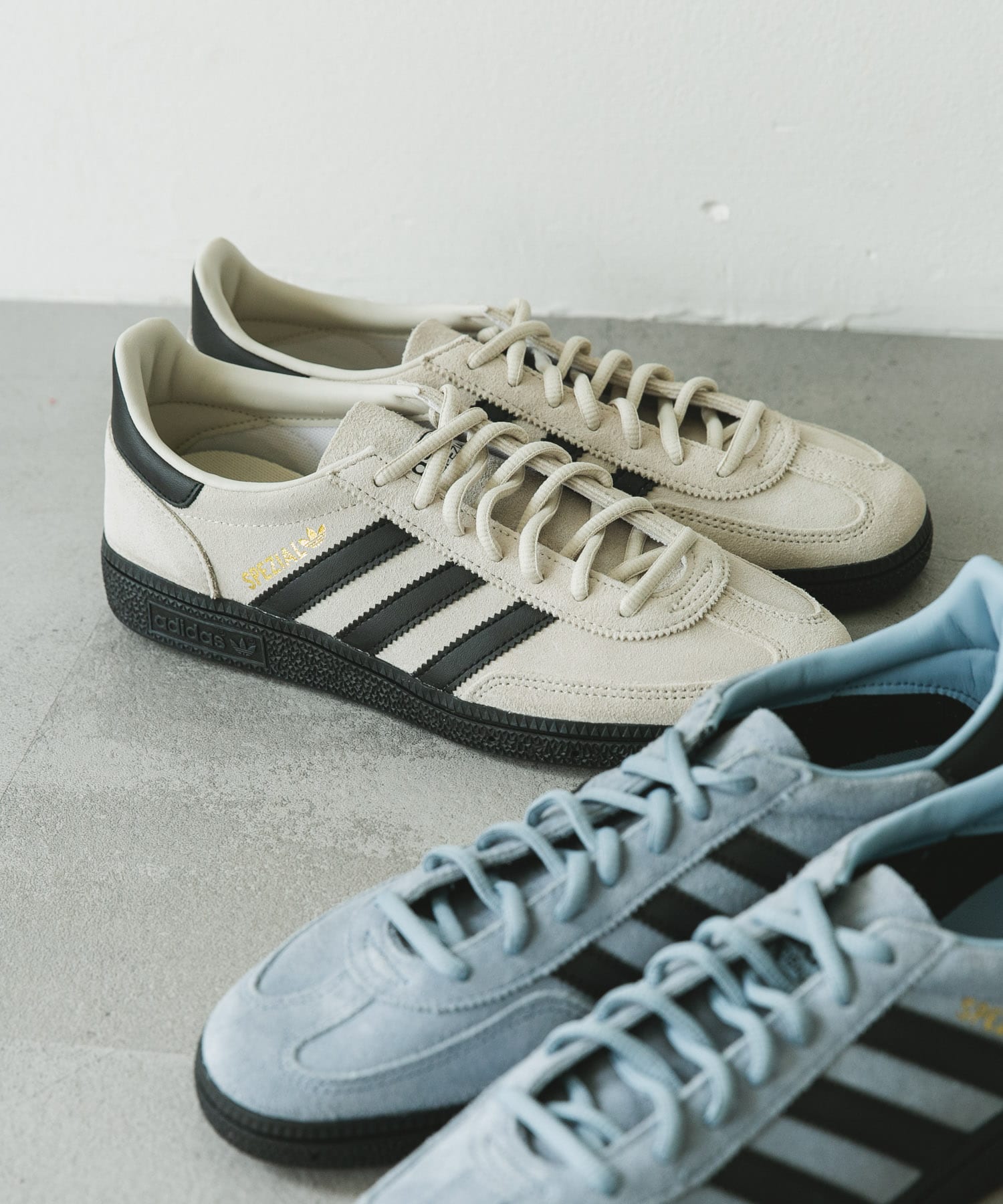 adidas　HANDBALL SPEZIAL アルミナ/ブラック 26