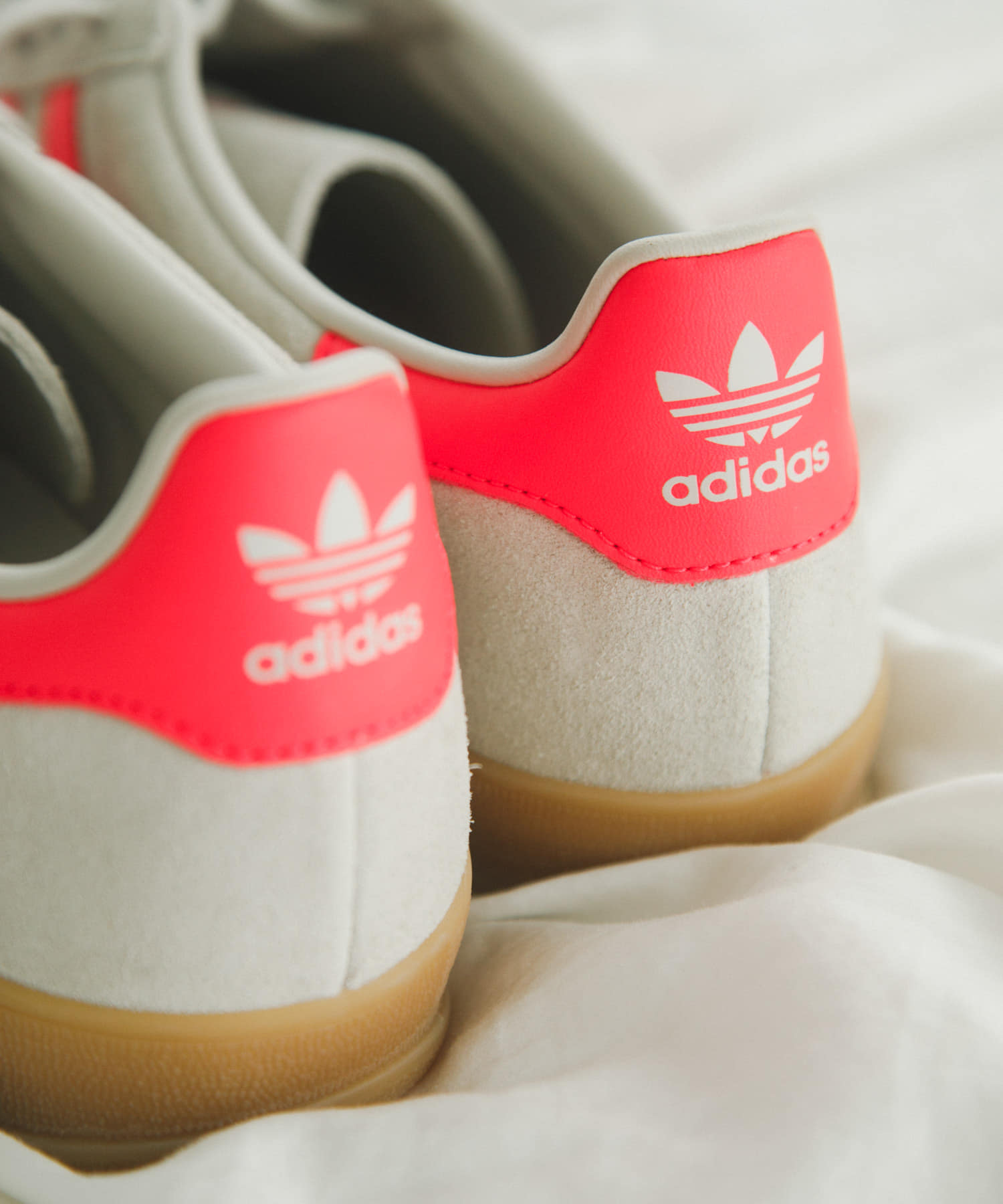 adidas　Exclusive GAZELLE INDOOR ワンダーアルミナ 26