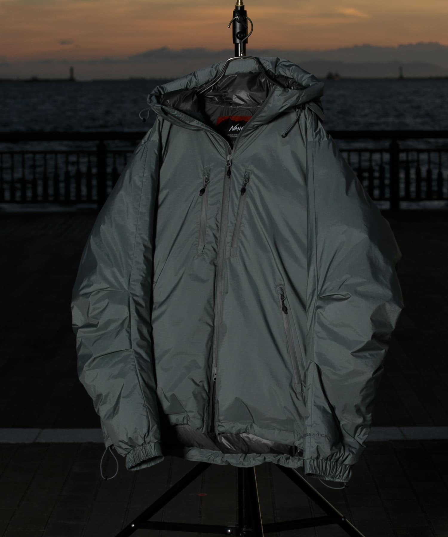 『別注』NANGA×DOORS　AURORA TEX DOWN PARKA Monument M