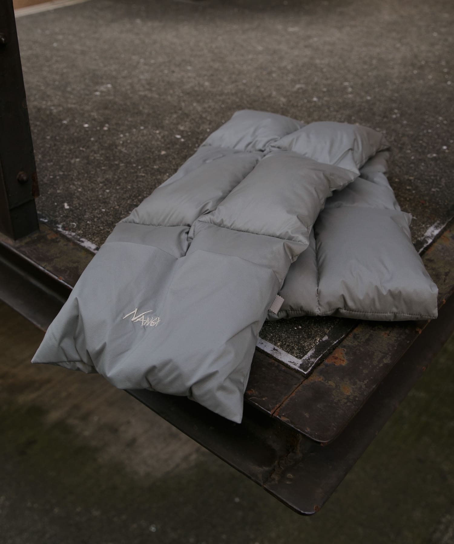 『別注』NANGA×DOORS　DOWN MUFFLER Stone Gray -