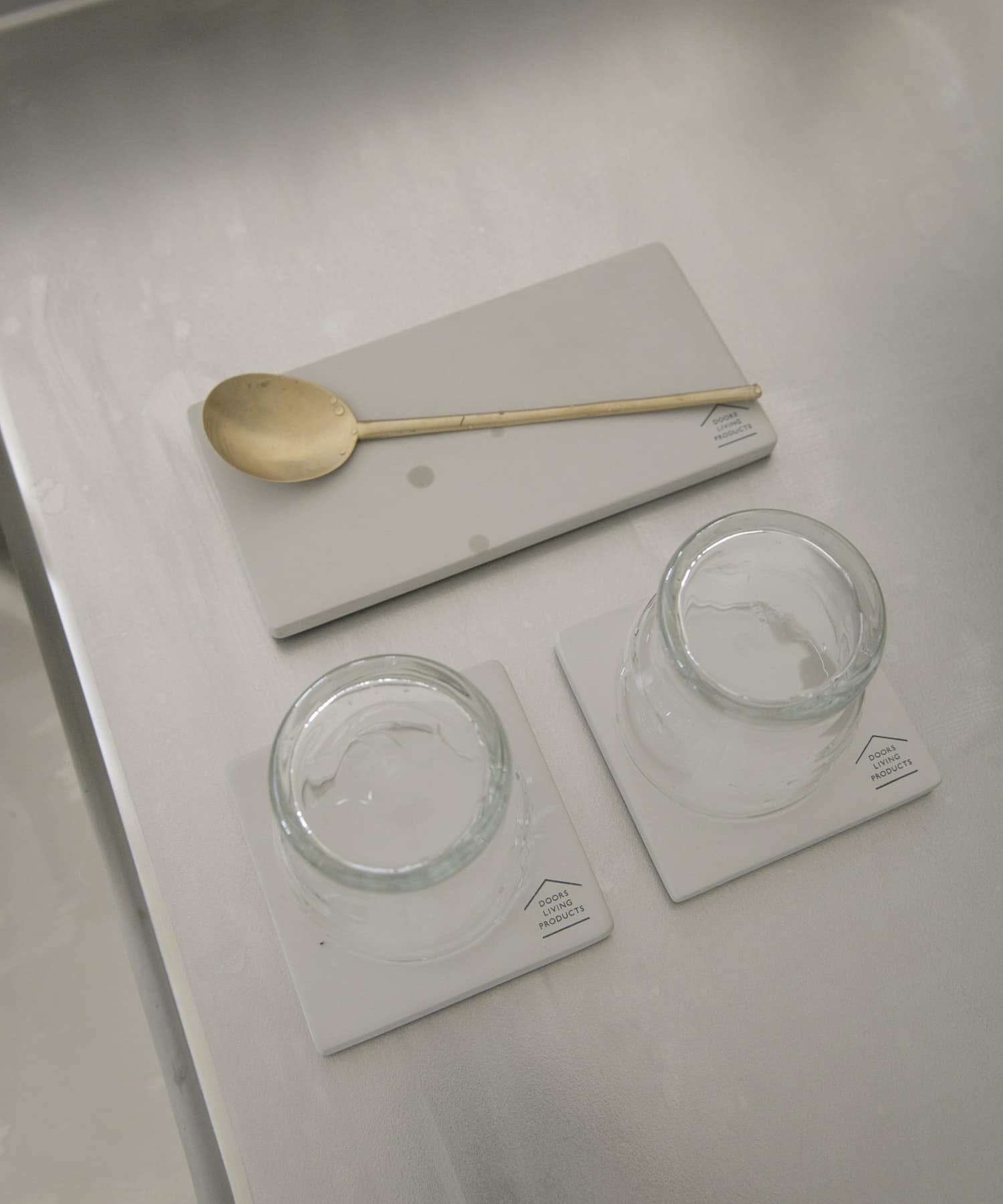 DOORS LIVING PRODUCTS　マルチトレー4個セット グレー -