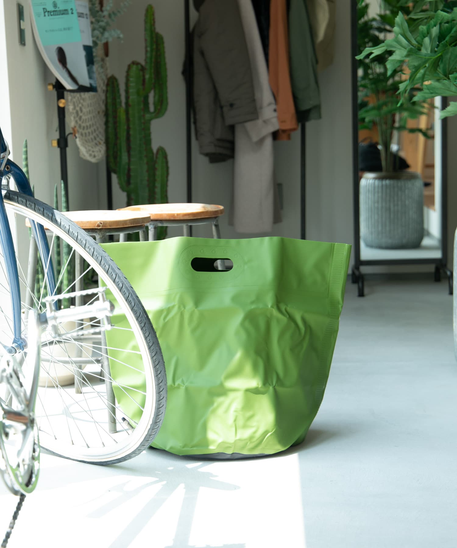 『別注』HIGHTIDE×DOORS LIVING PRODUCTS　タープバッグ M カーキ M