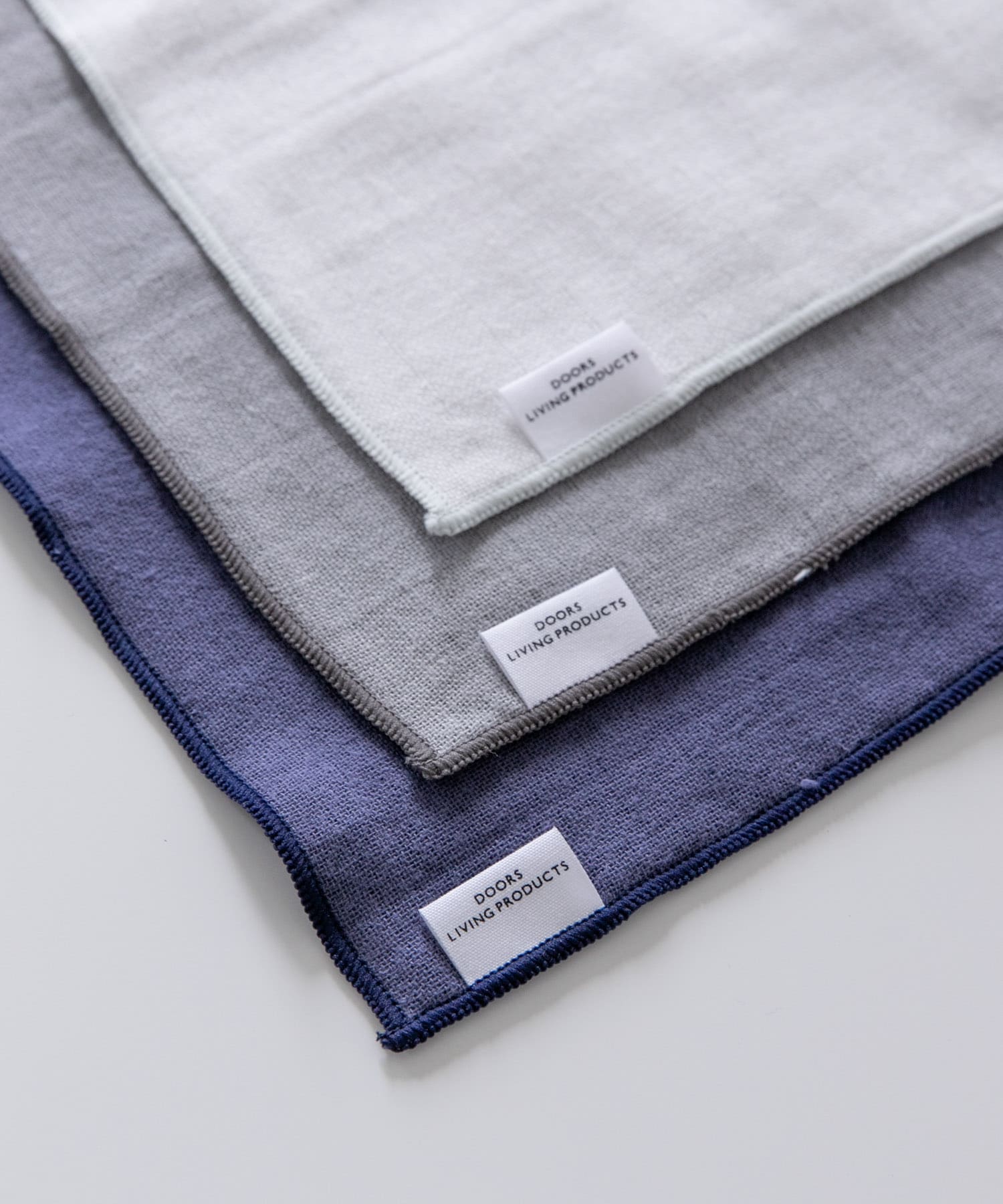 DOORS LIVING PRODUCTS　ガーゼハンカチ グレー -