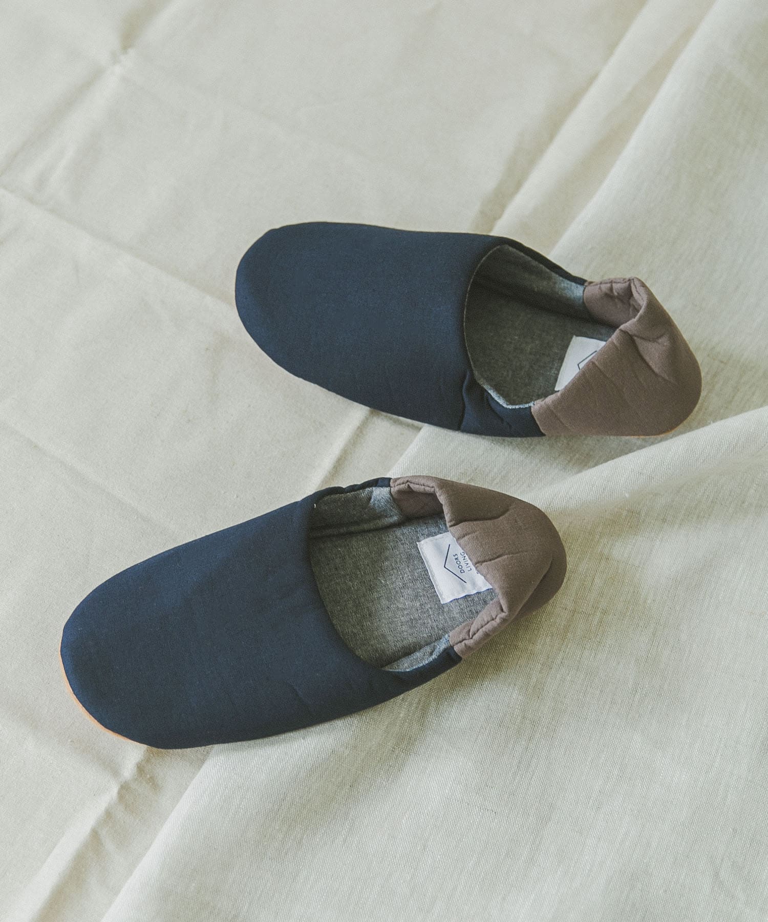 DOORS LIVING PRODUCTS　コットンリネンルームシューズ L ネイビー L
