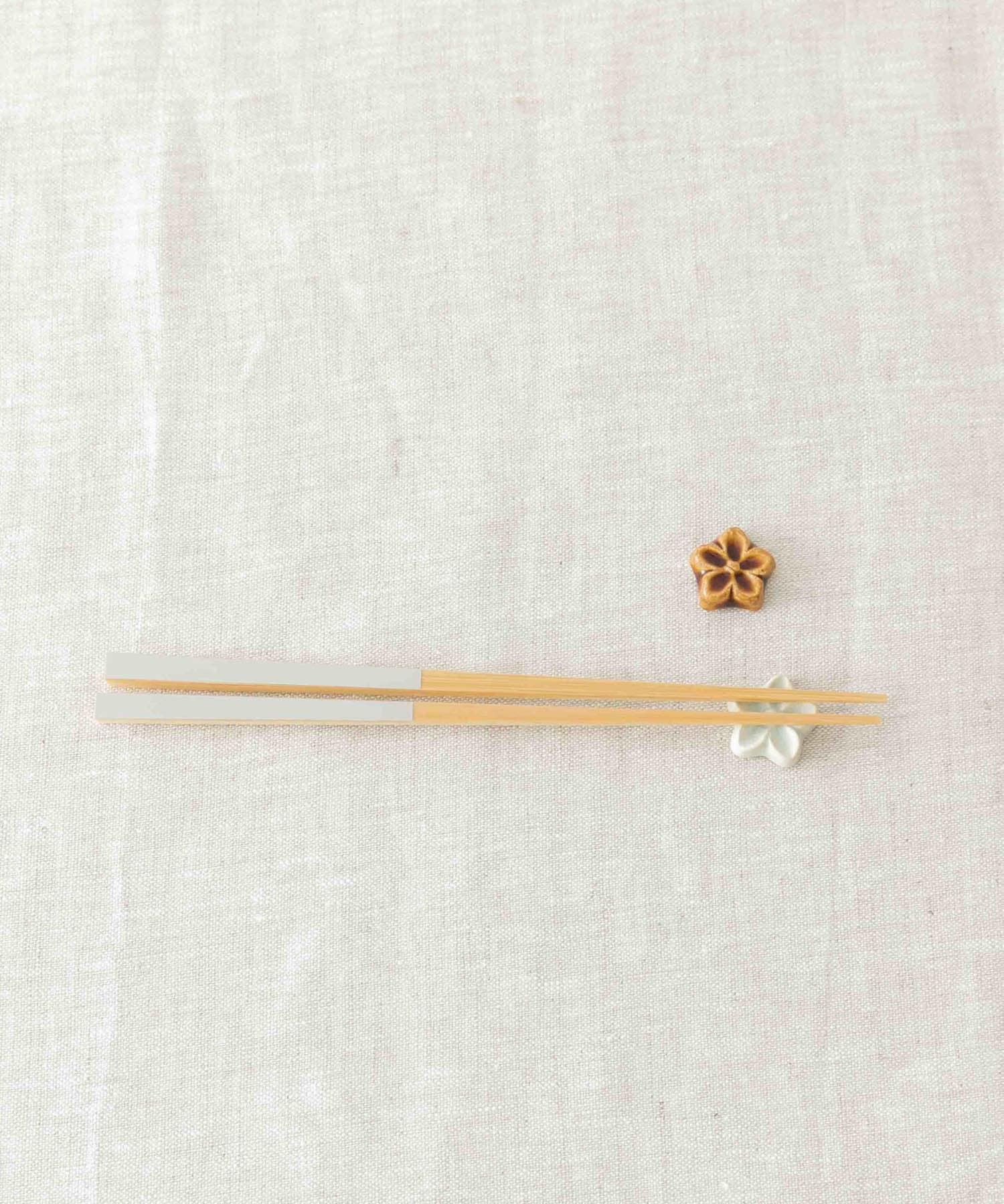 DOORS LIVING PRODUCTS　カラー竹箸 22cm グレー -