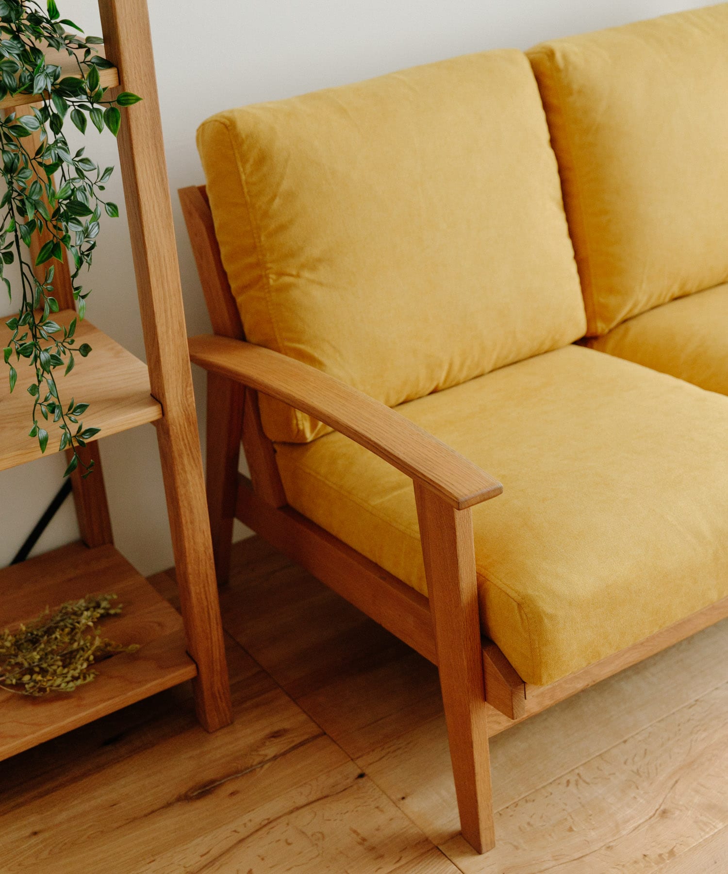 BOTHY SOFA CUSHION Chiffon イエロー one