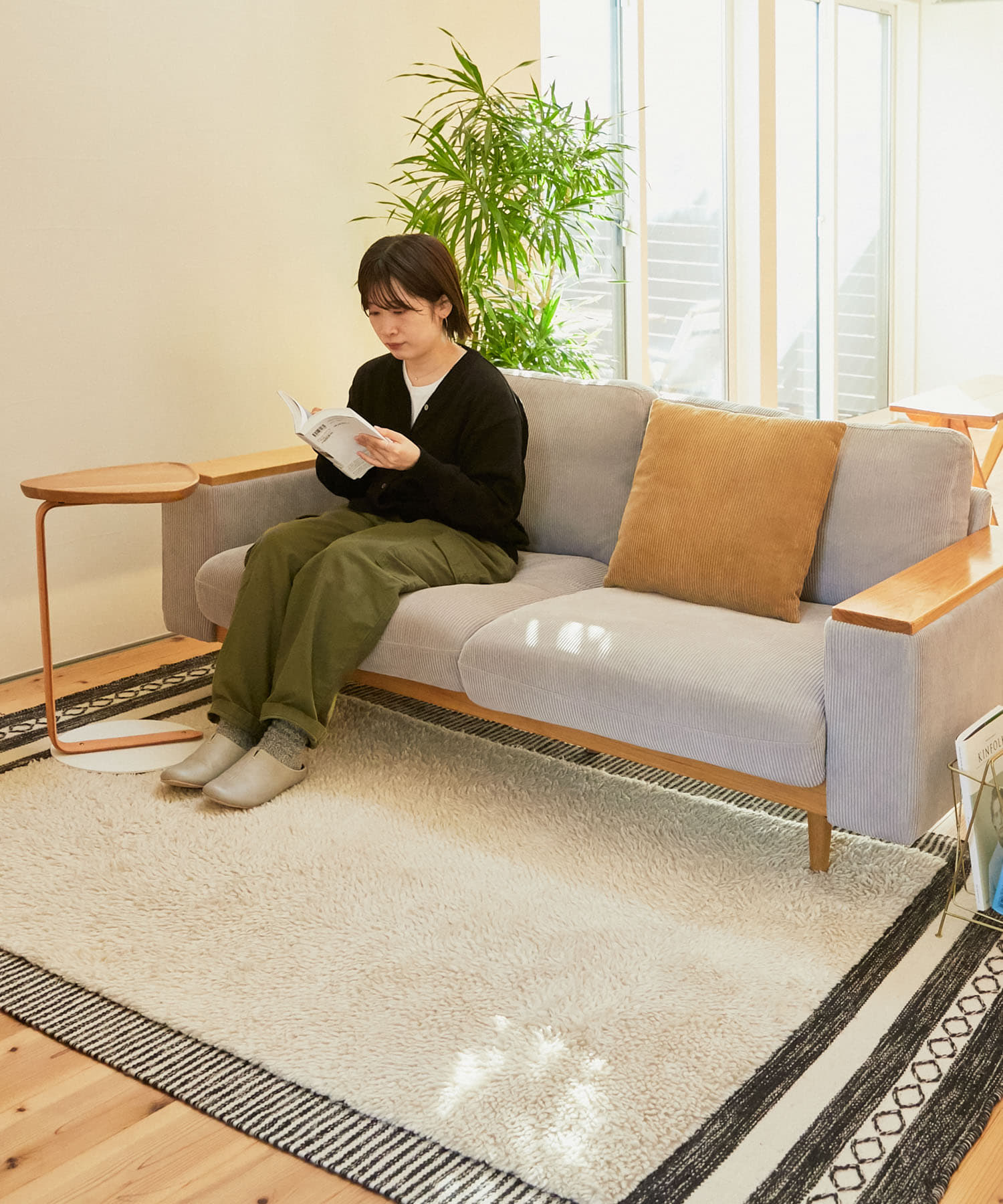 Luonka DOORS ×SYOTYL　TRI SIDE TABLE WHITE one