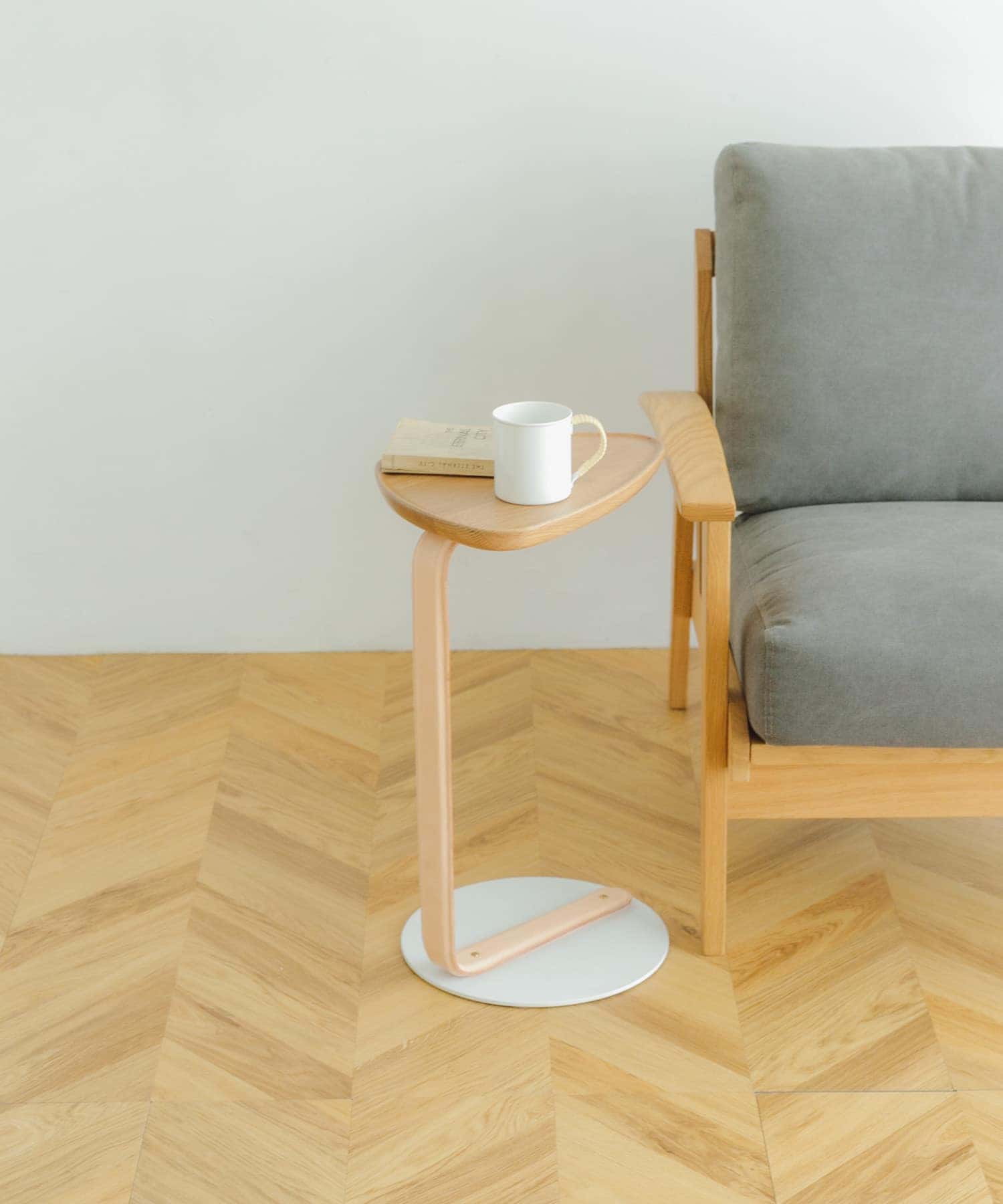 Luonka DOORS ×SYOTYL　TRI SIDE TABLE WHITE one