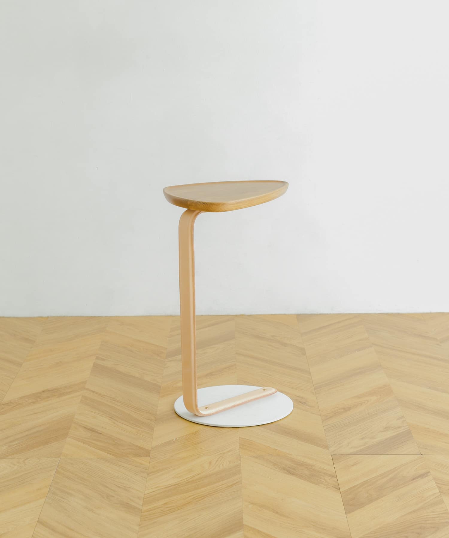 Luonka DOORS ×SYOTYL　TRI SIDE TABLE WHITE one
