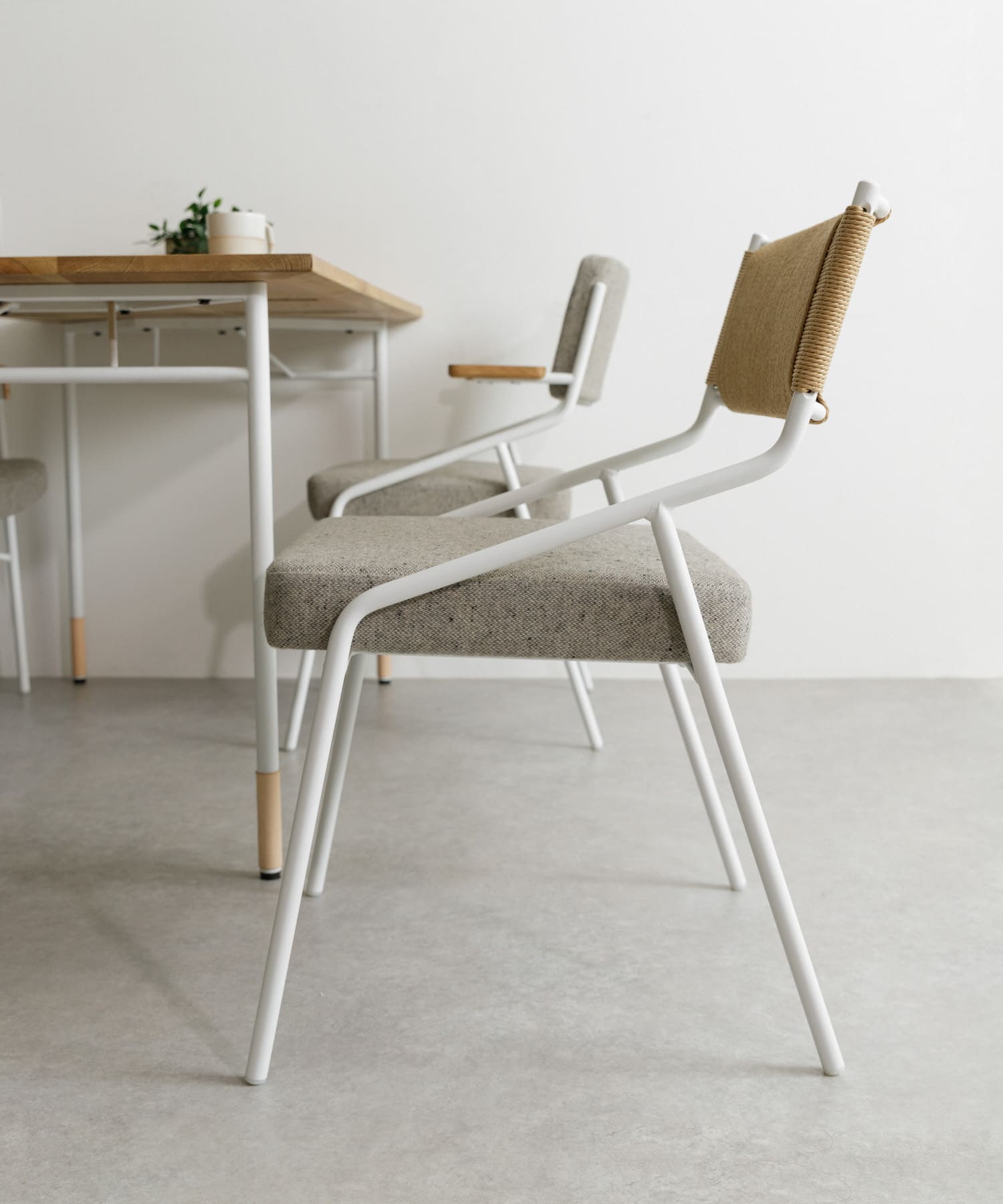 Luonka DOORS×SYOTYL　PP ST CHAIR FAB WHITE one