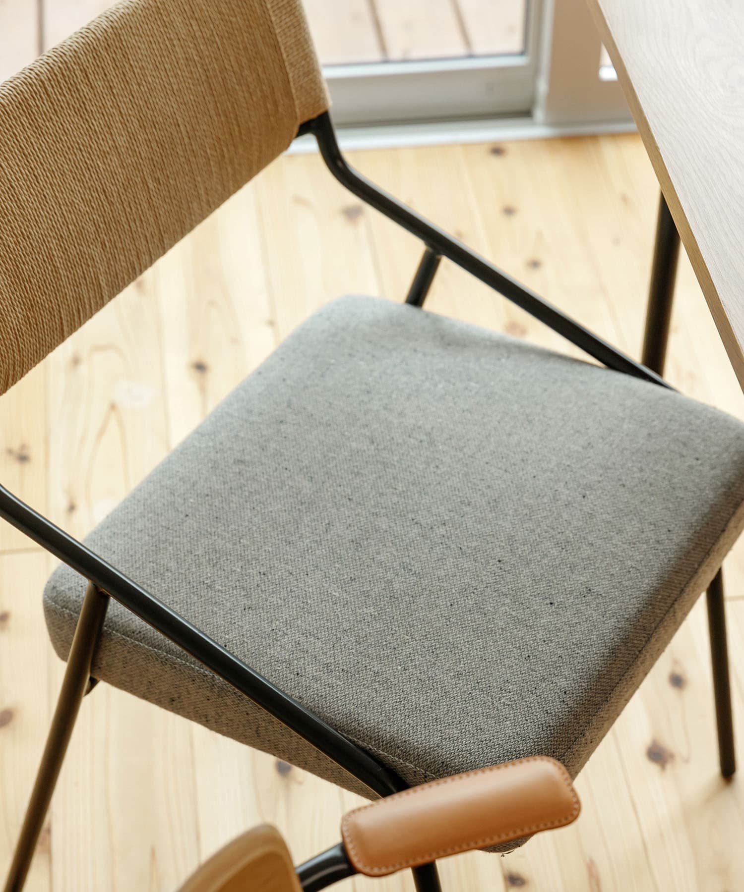 Luonka DOORS×SYOTYL　PP ST CHAIR FAB BLACK one