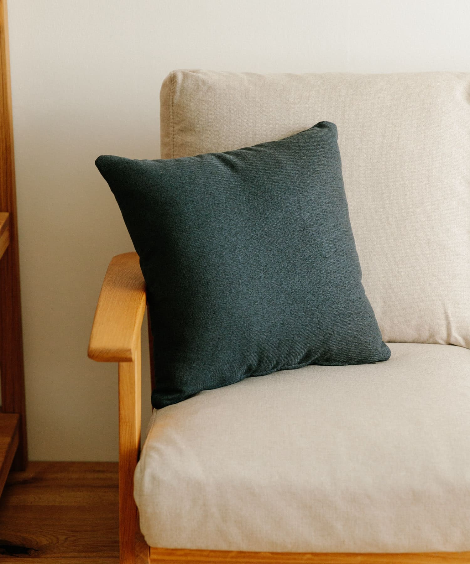 DOORS LIVING PRODUCTS　45cm CUSHION Modern ブルーグリーン one