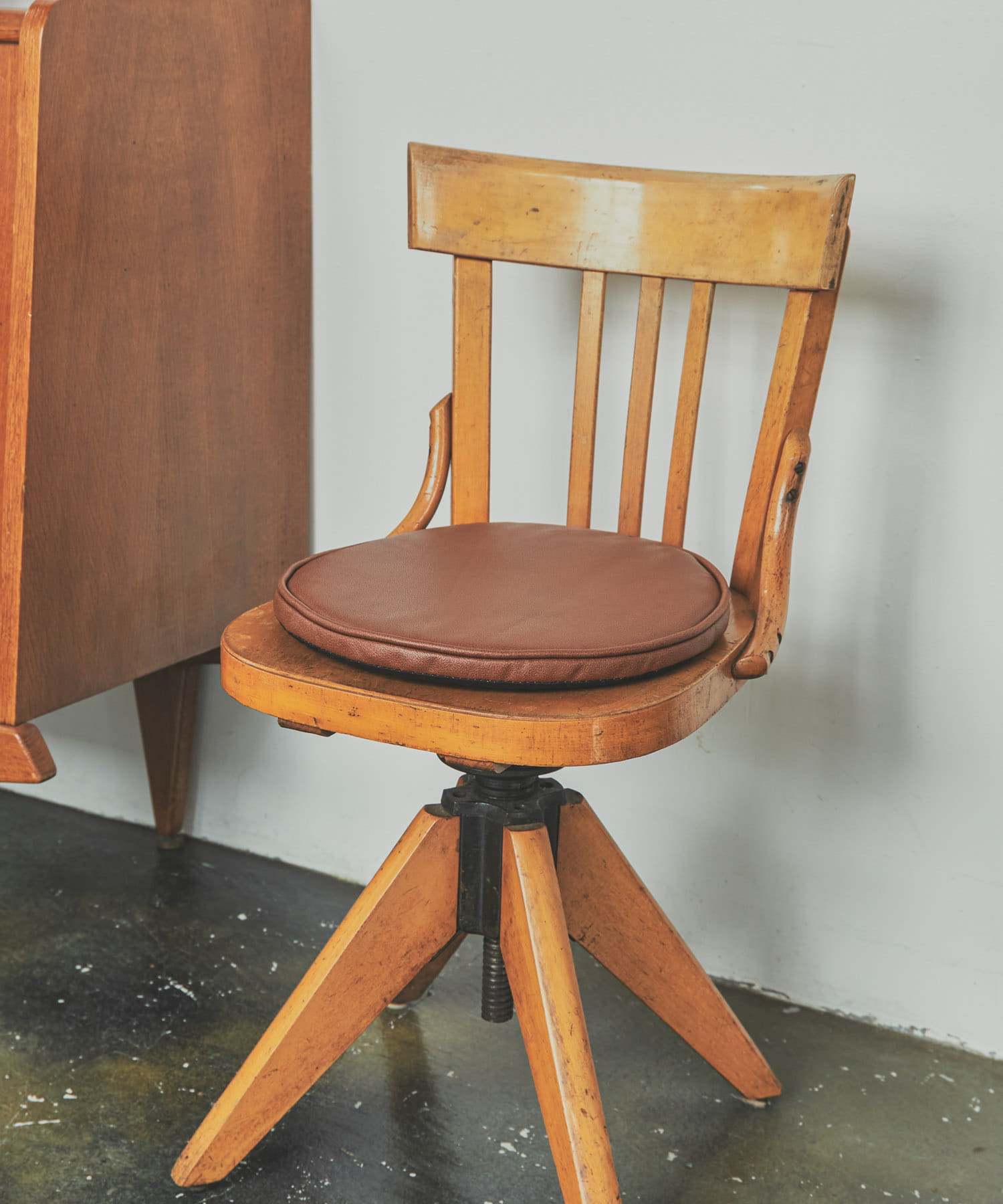 DOORS LIVING PRODUCTS　チェアパッド BR -