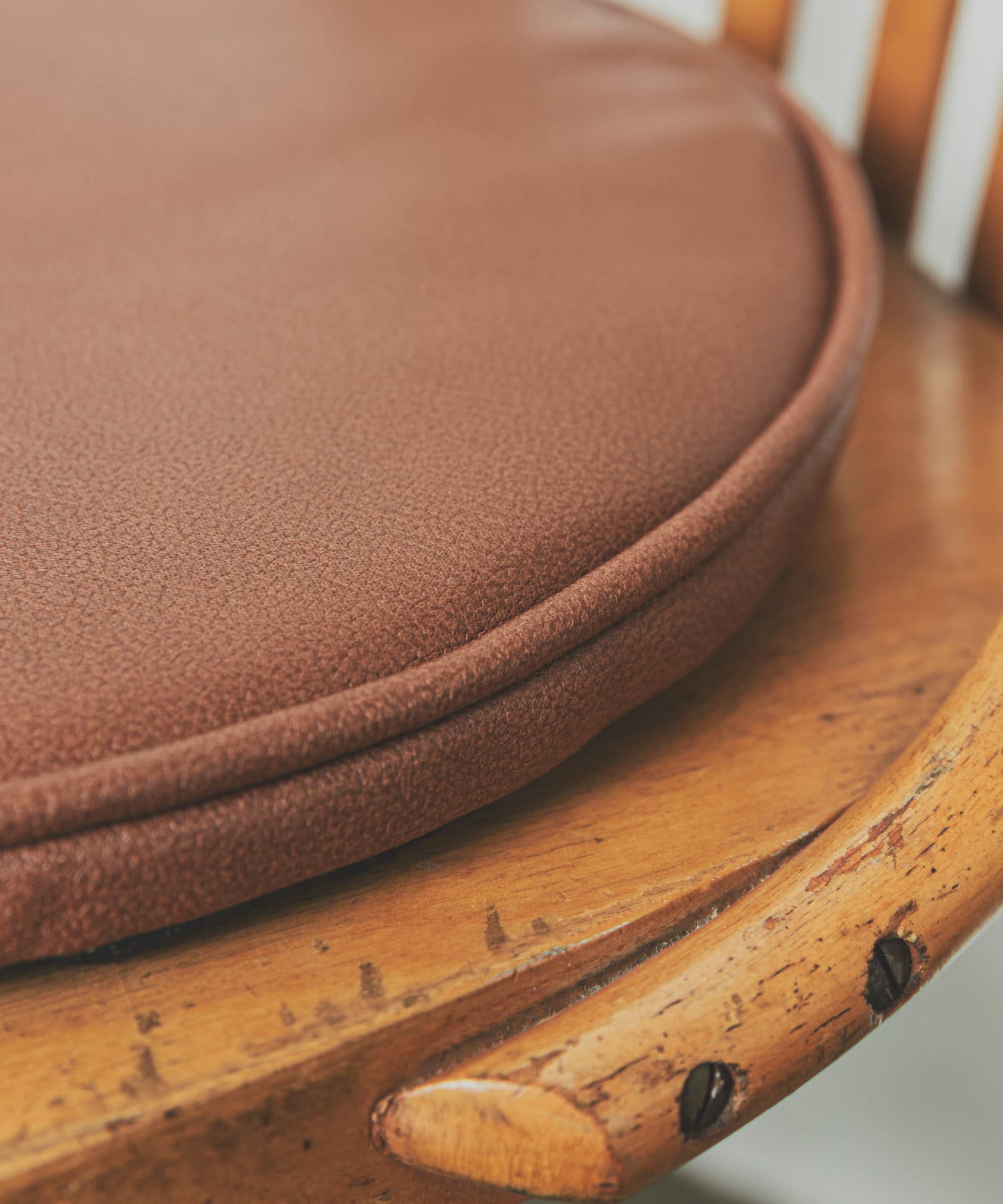 DOORS LIVING PRODUCTS　チェアパッド BR -