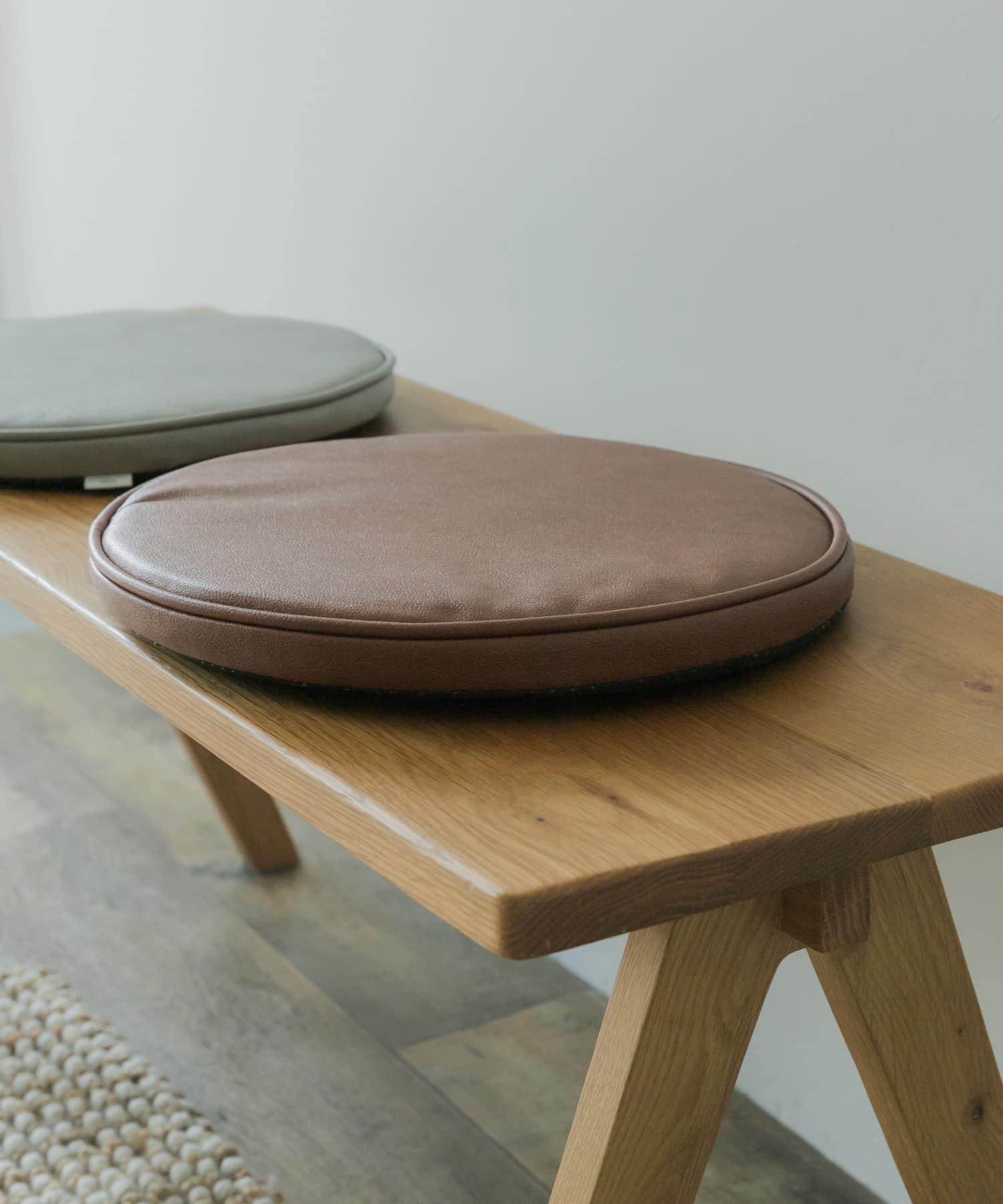 DOORS LIVING PRODUCTS　チェアパッド BR -