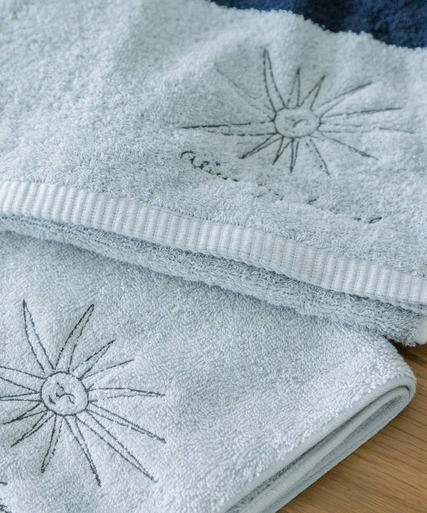 DOORS LIVING PRODUCTS　Hand Towel border gry×nvy -