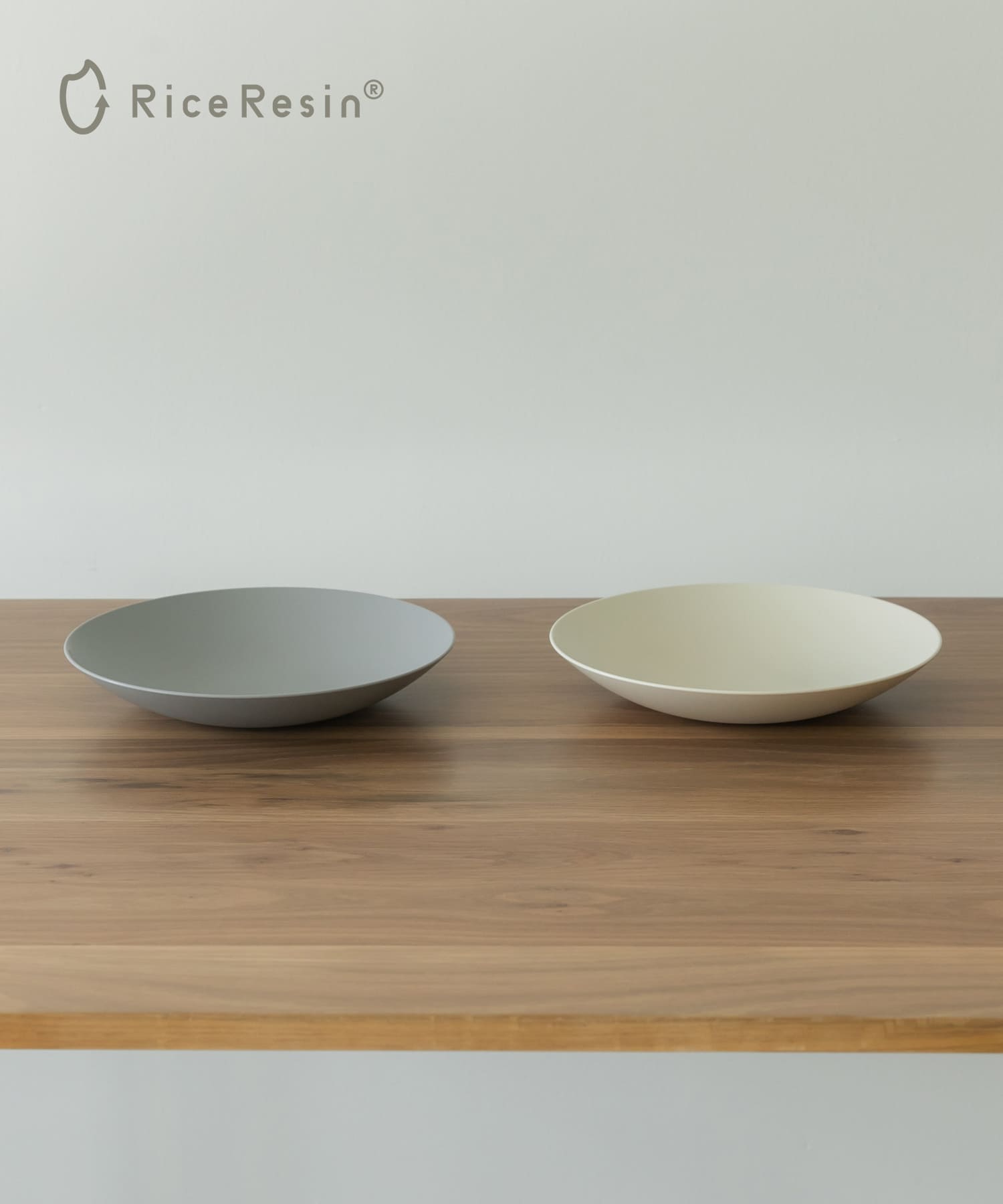 DOORS LIVING PRODUCTS　tsugi プレート240 グレー -