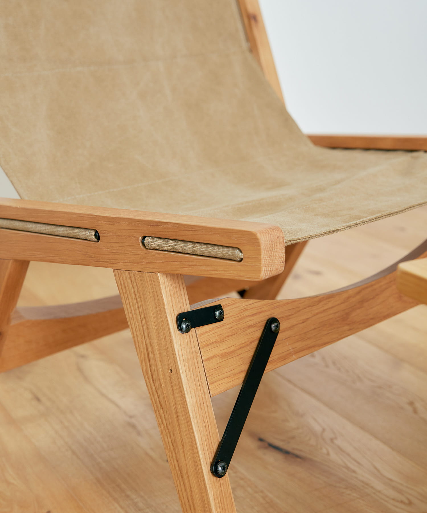 BOTHY　Lounge Chair Khaki one