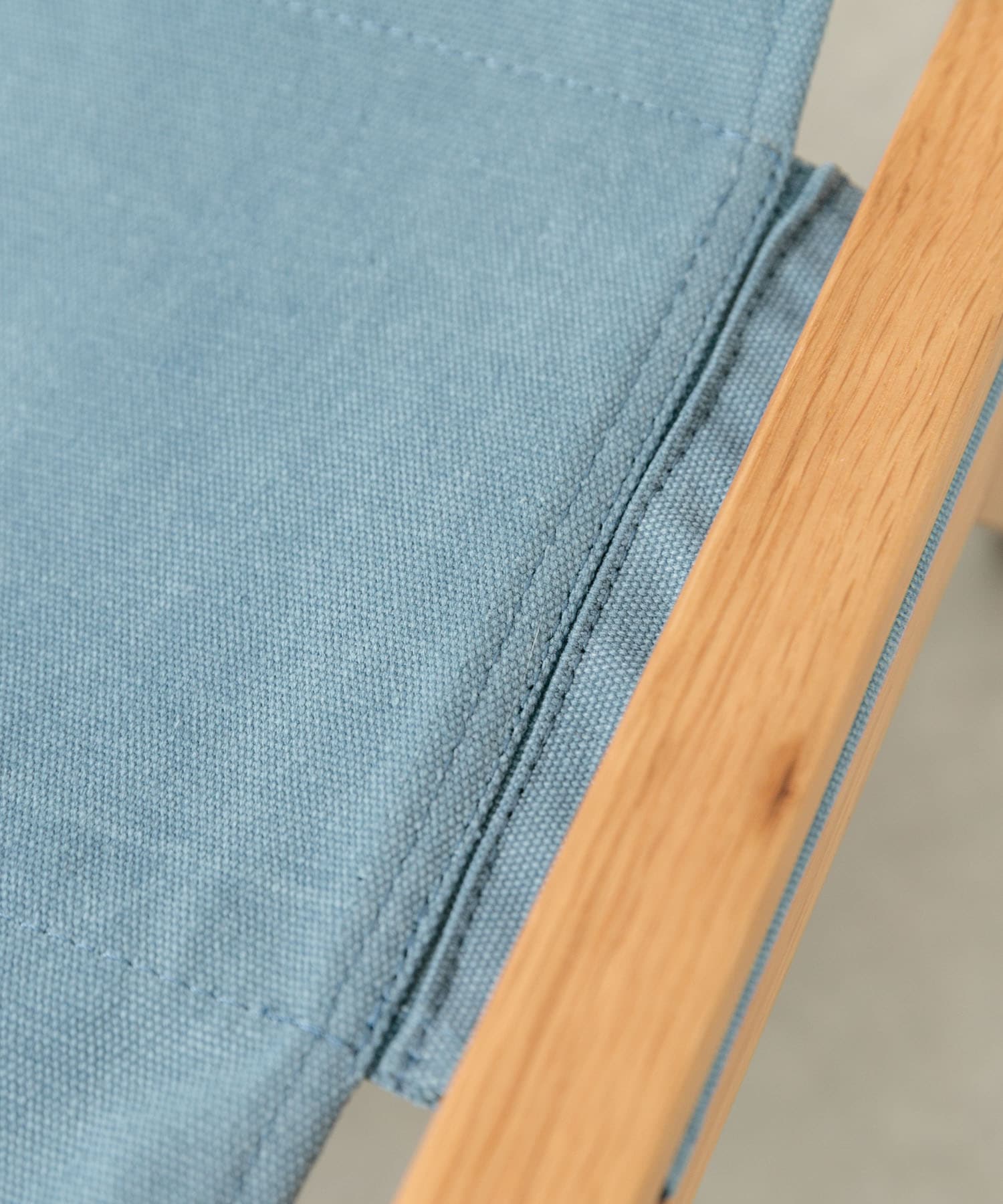 BOTHY　Lounge Chair Blue one