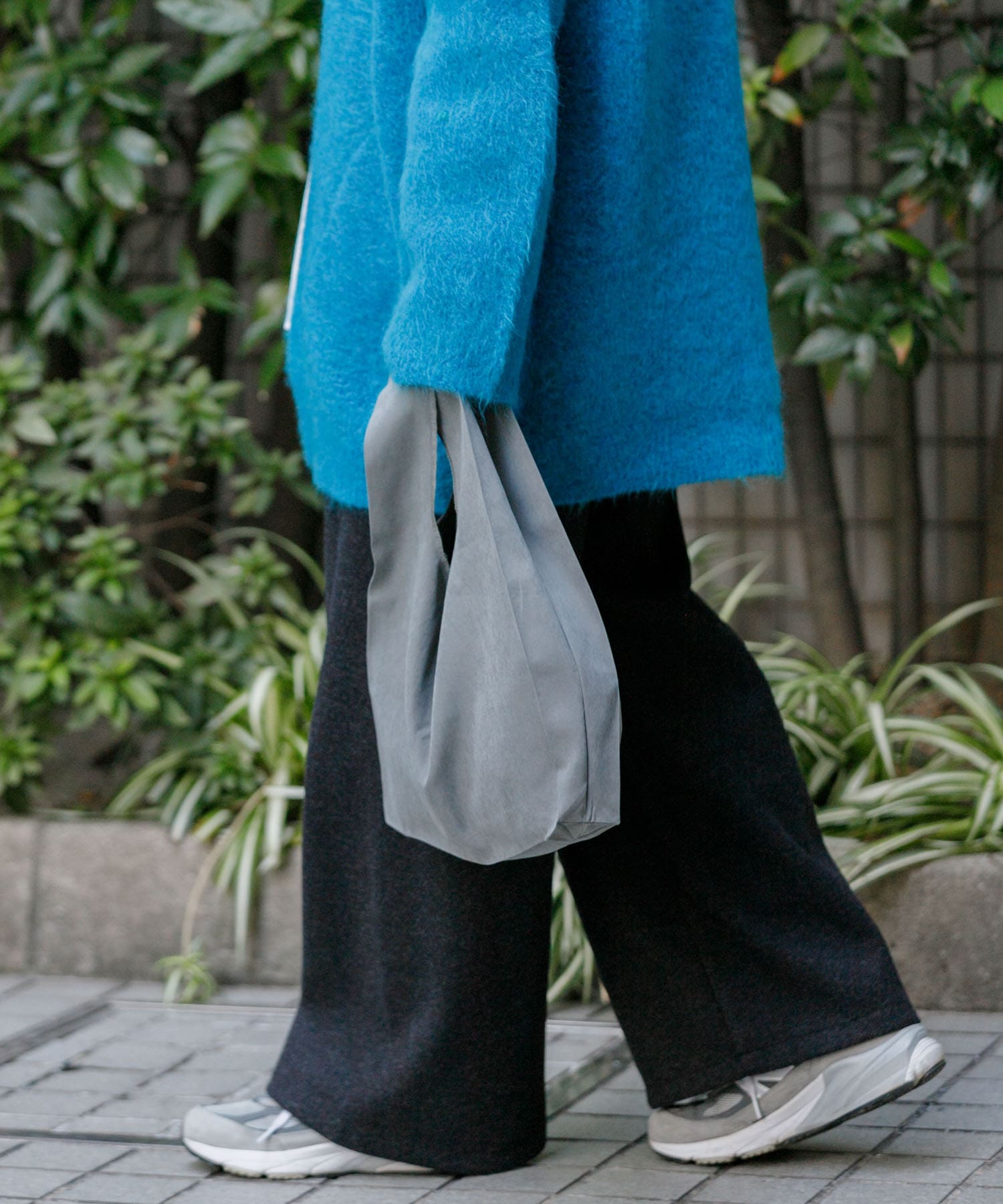 DOORS LIVING PRODUCTS　コンビニバッグ チャコールグレー -