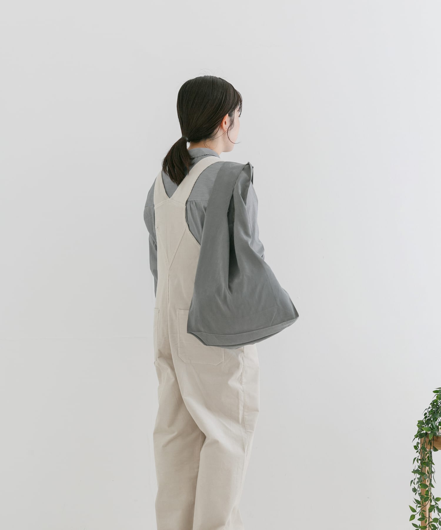 DOORS LIVING PRODUCTS　ショッパーバッグ チャコールグレー -