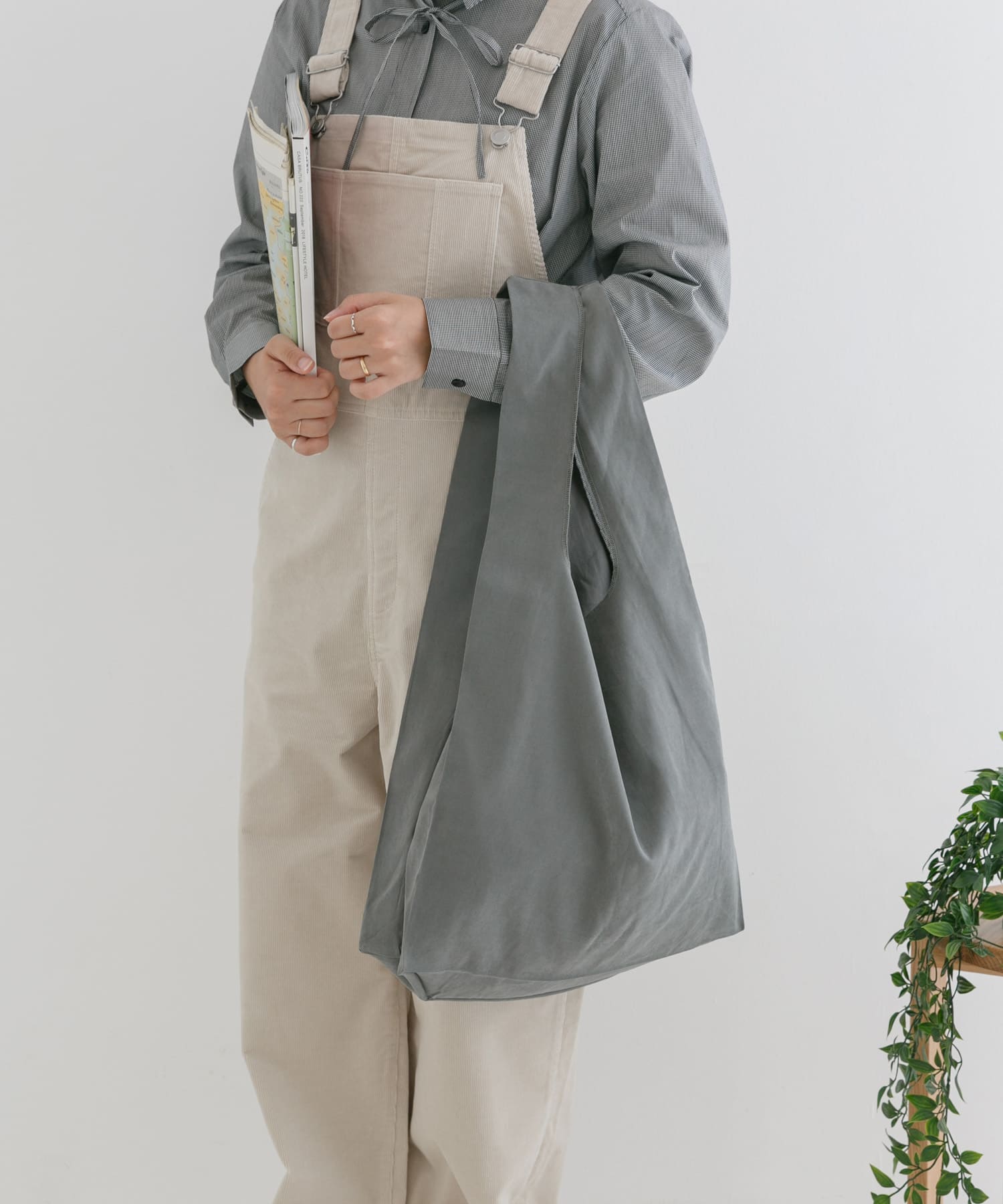 DOORS LIVING PRODUCTS　ショッパーバッグ チャコールグレー -