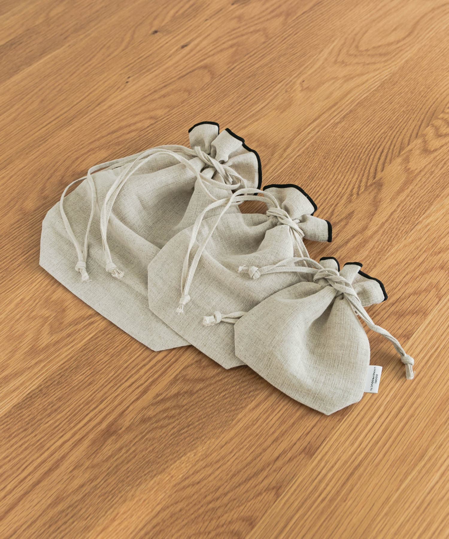 DOORS LIVING PRODUCTS　コットンリネンライン巾着SS ブラック XS