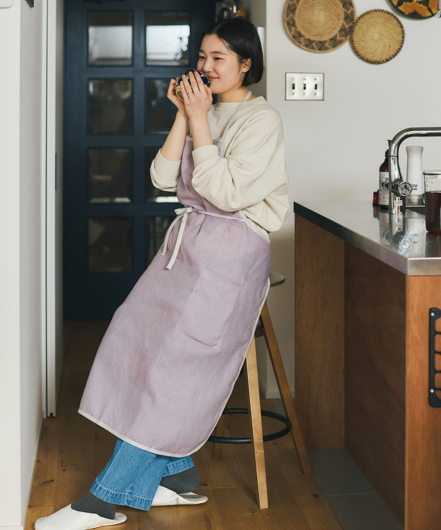 『別注』fog linen work×DOORS　リネンパイピングエプロン ラヴァント -