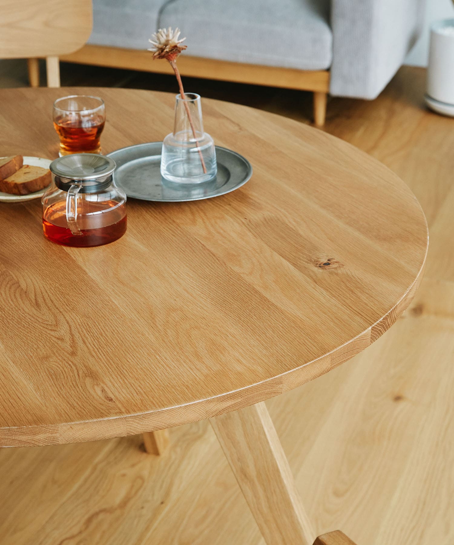 BOTHY 1100(DINING ROUND TABLE)(110 オーク無垢材): 家具｜URBAN