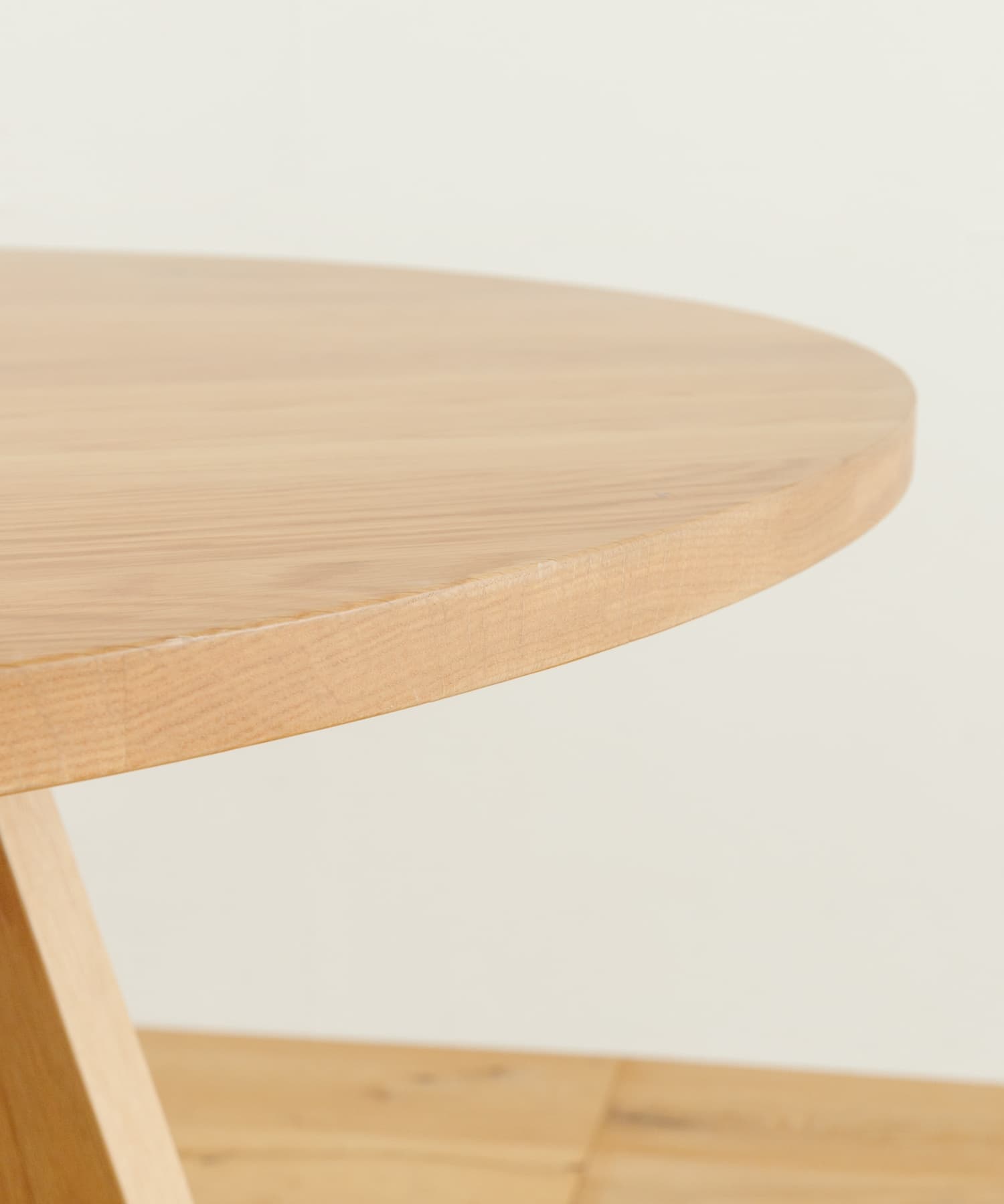 BOTHY 1100(DINING ROUND TABLE)(110 オーク無垢材): 家具｜URBAN