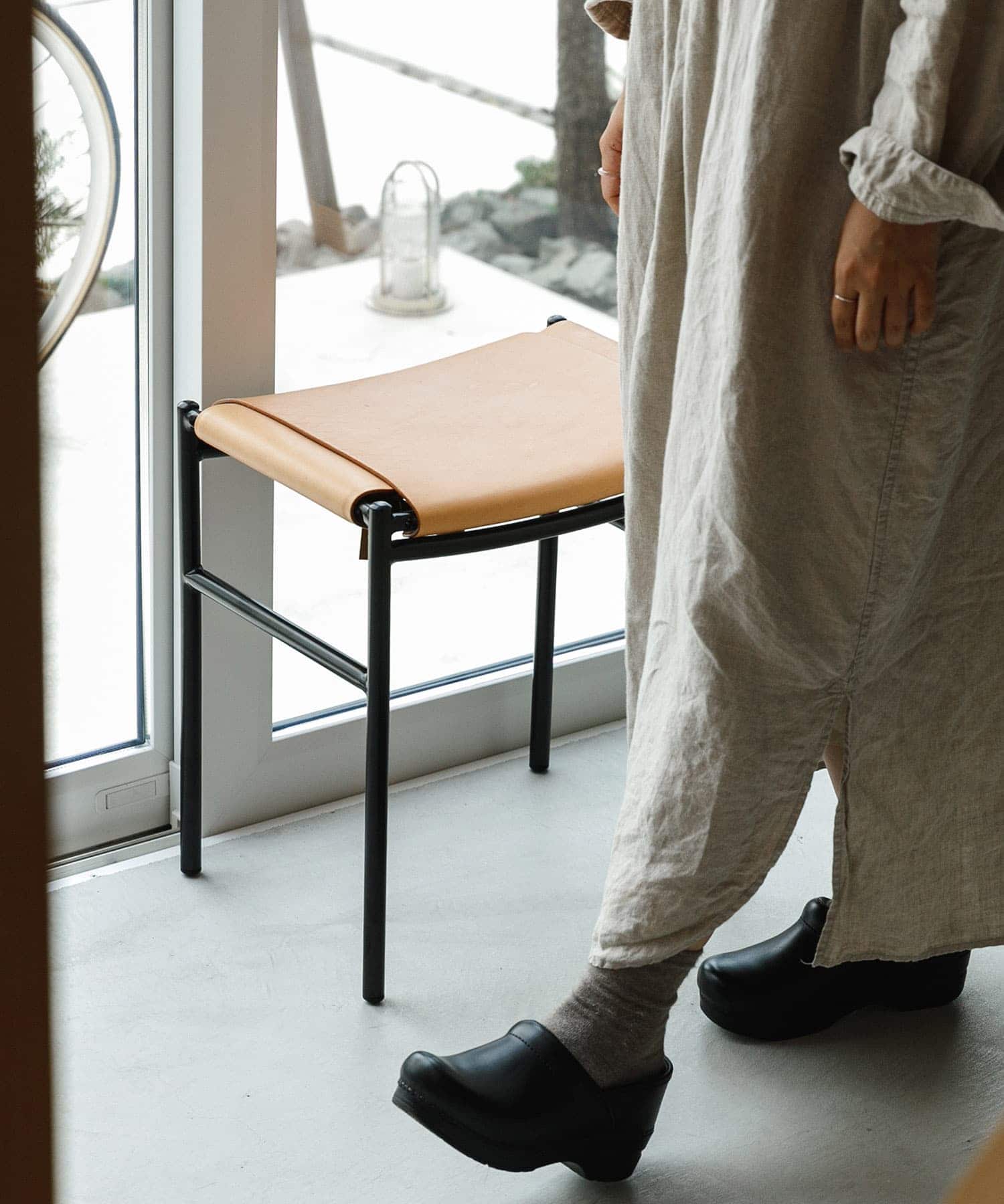 Luonka DOORS×SYOTYL　LEATHER STOOL ブラック one