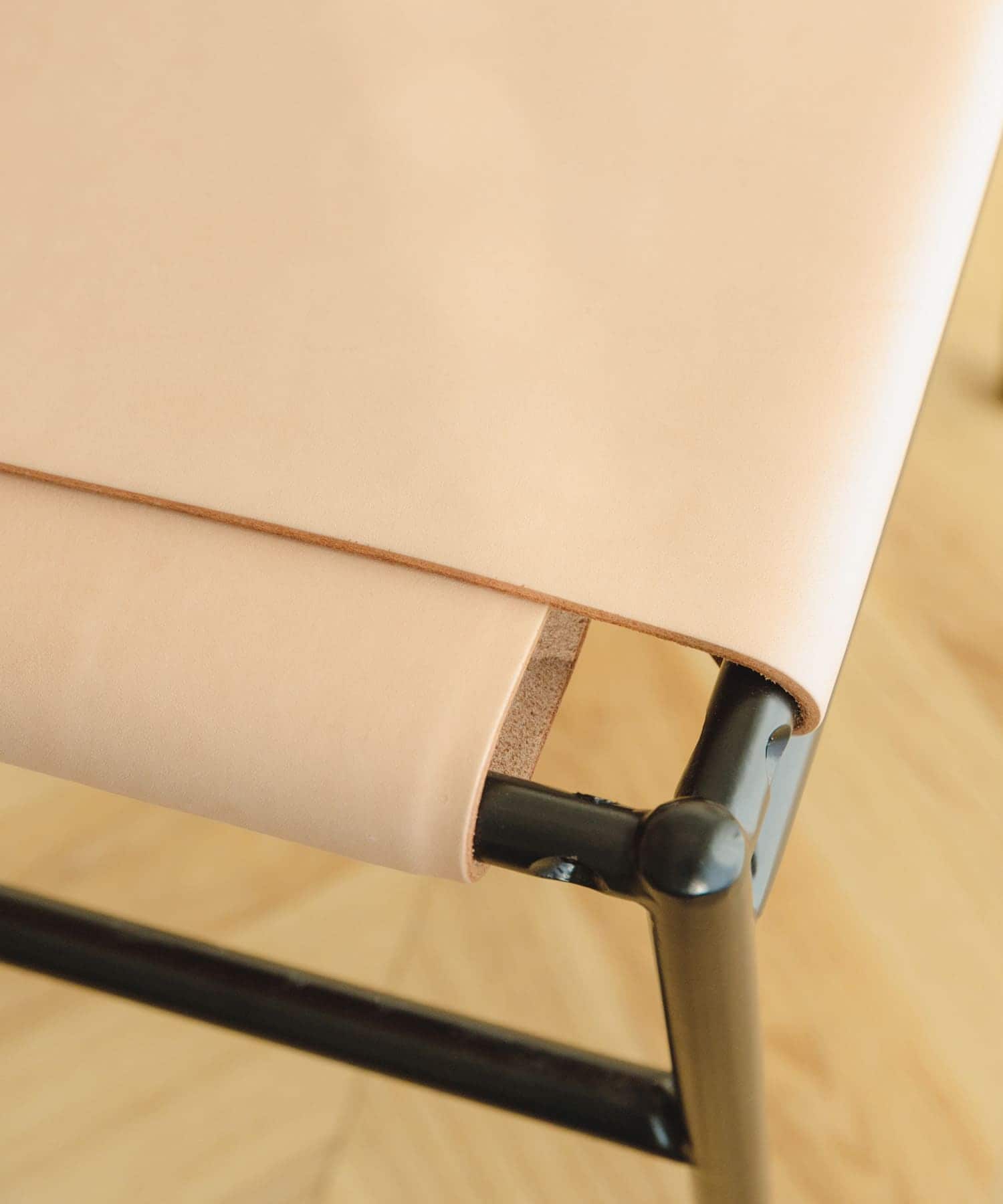 Luonka DOORS×SYOTYL　LEATHER STOOL ブラック one