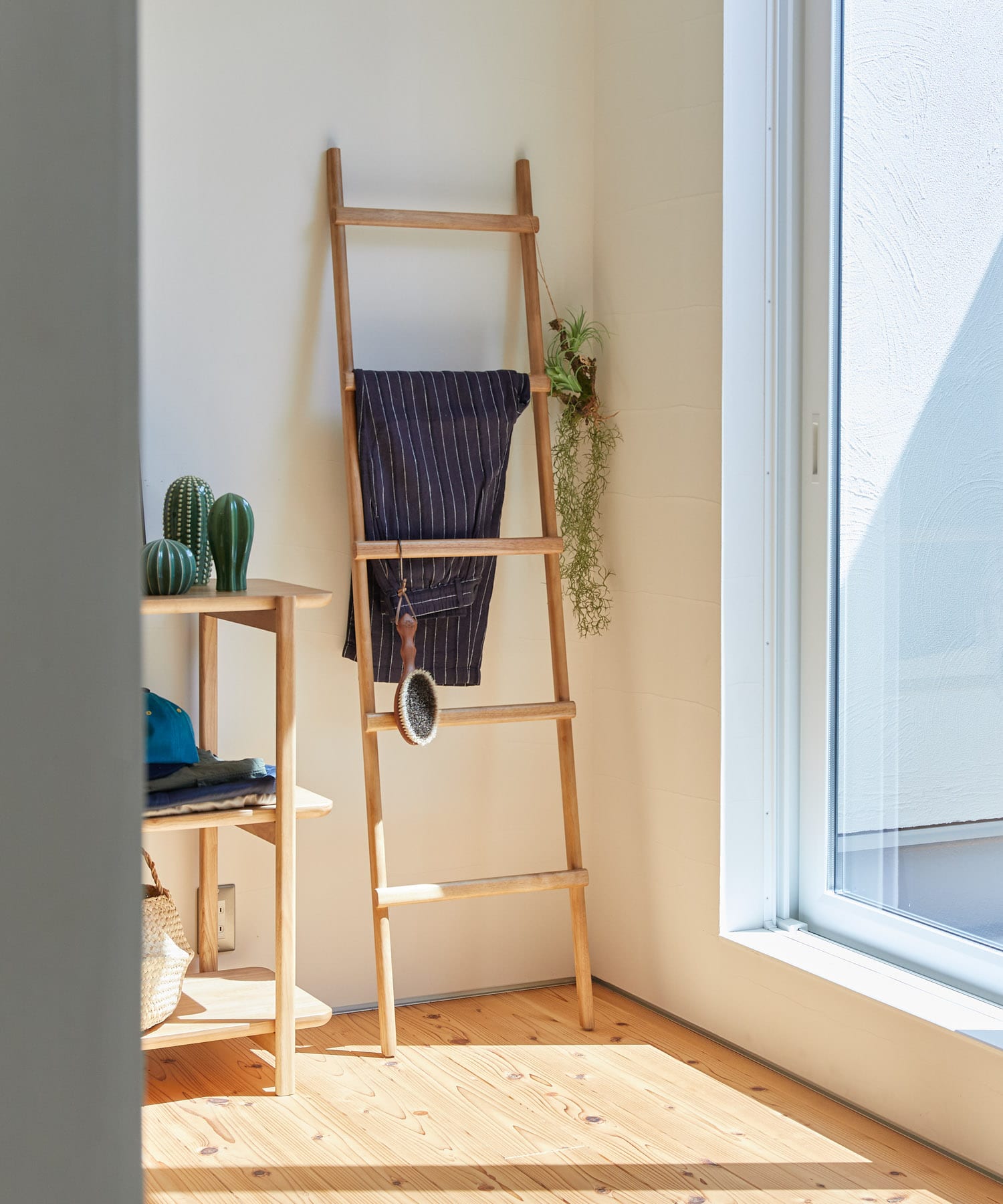 DOORS LIVING PRODUCTS　LADDER HANGER RW ラバー one